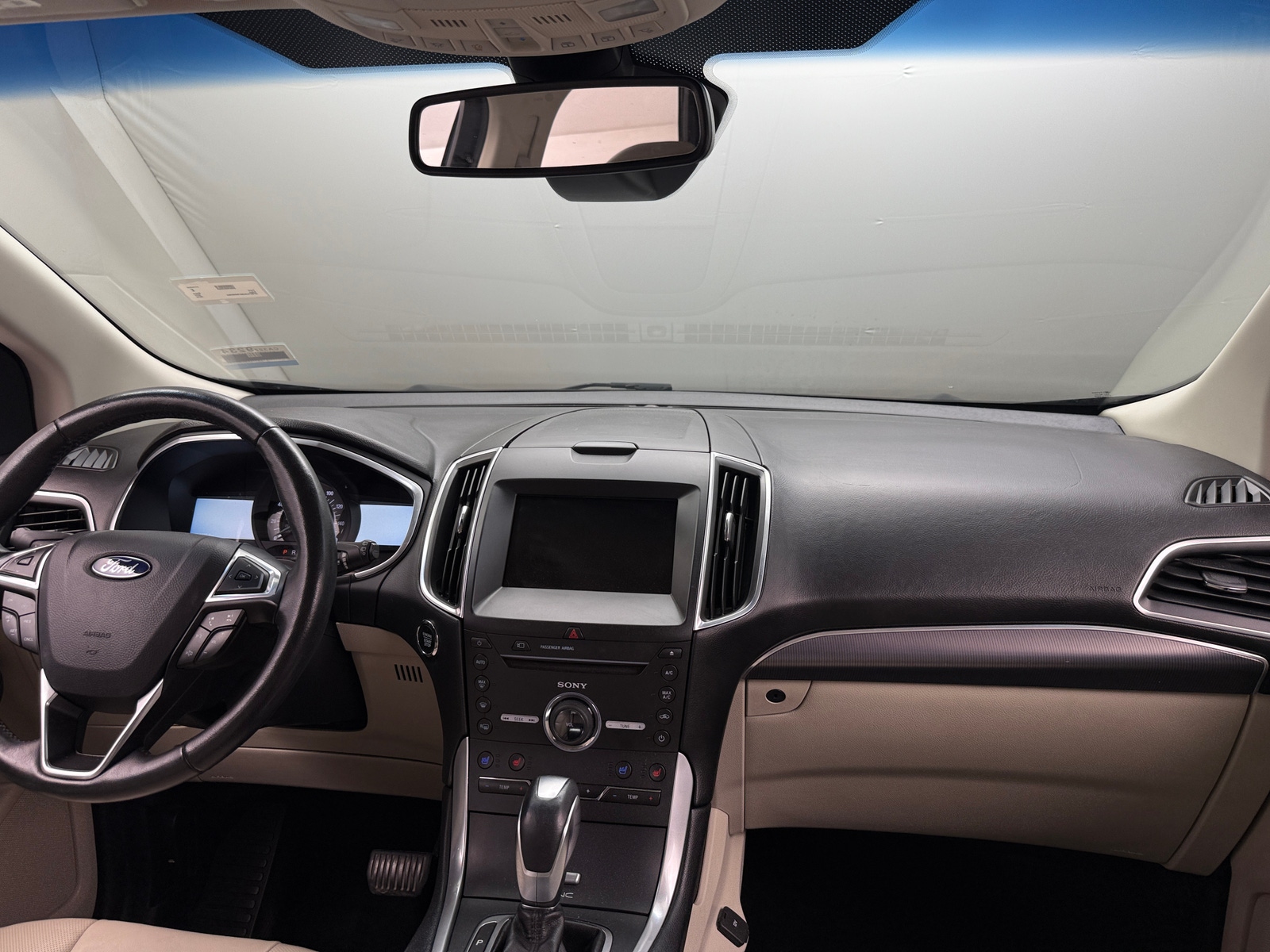 Thumbnail: 2015 Ford Edge - 2