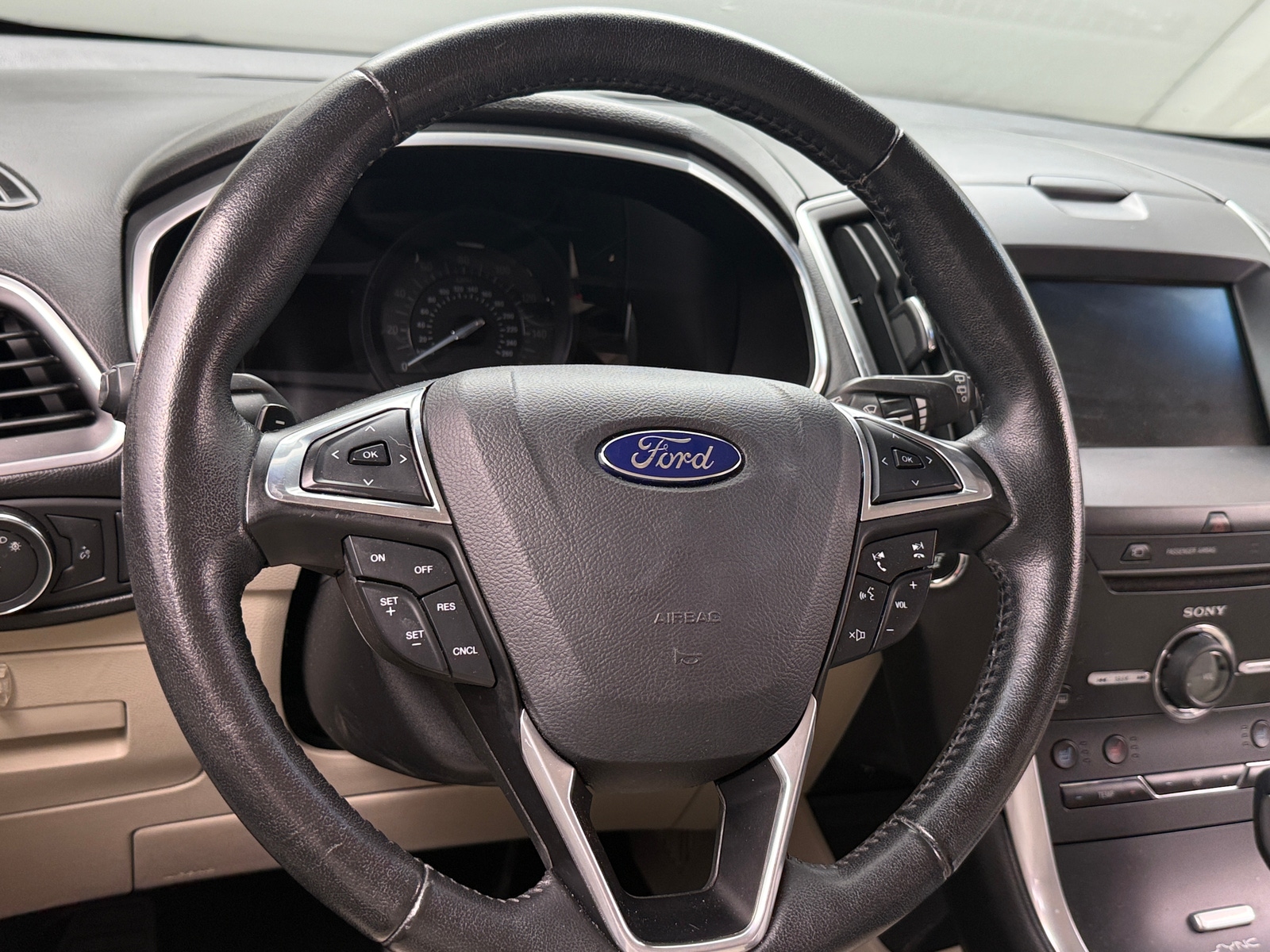 Thumbnail: 2015 Ford Edge - 4