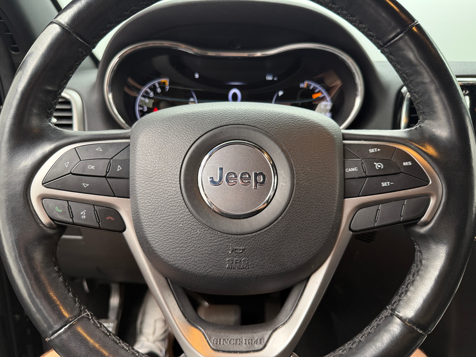 Thumbnail: 2020 Jeep Grand Cherokee - 4