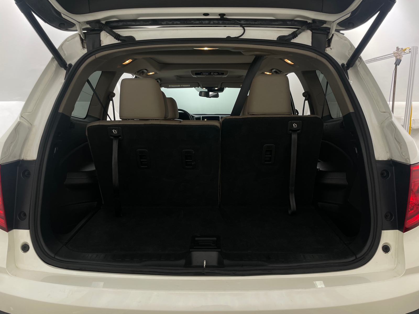 Thumbnail: 2017 Honda Pilot - 6