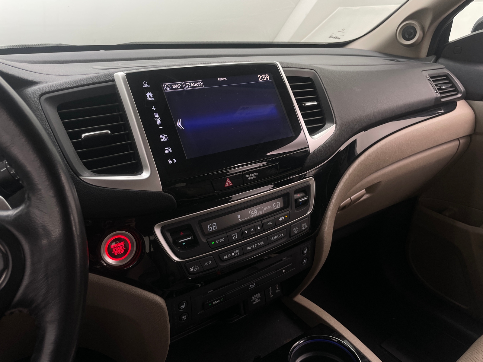 Thumbnail: 2017 Honda Pilot - 3