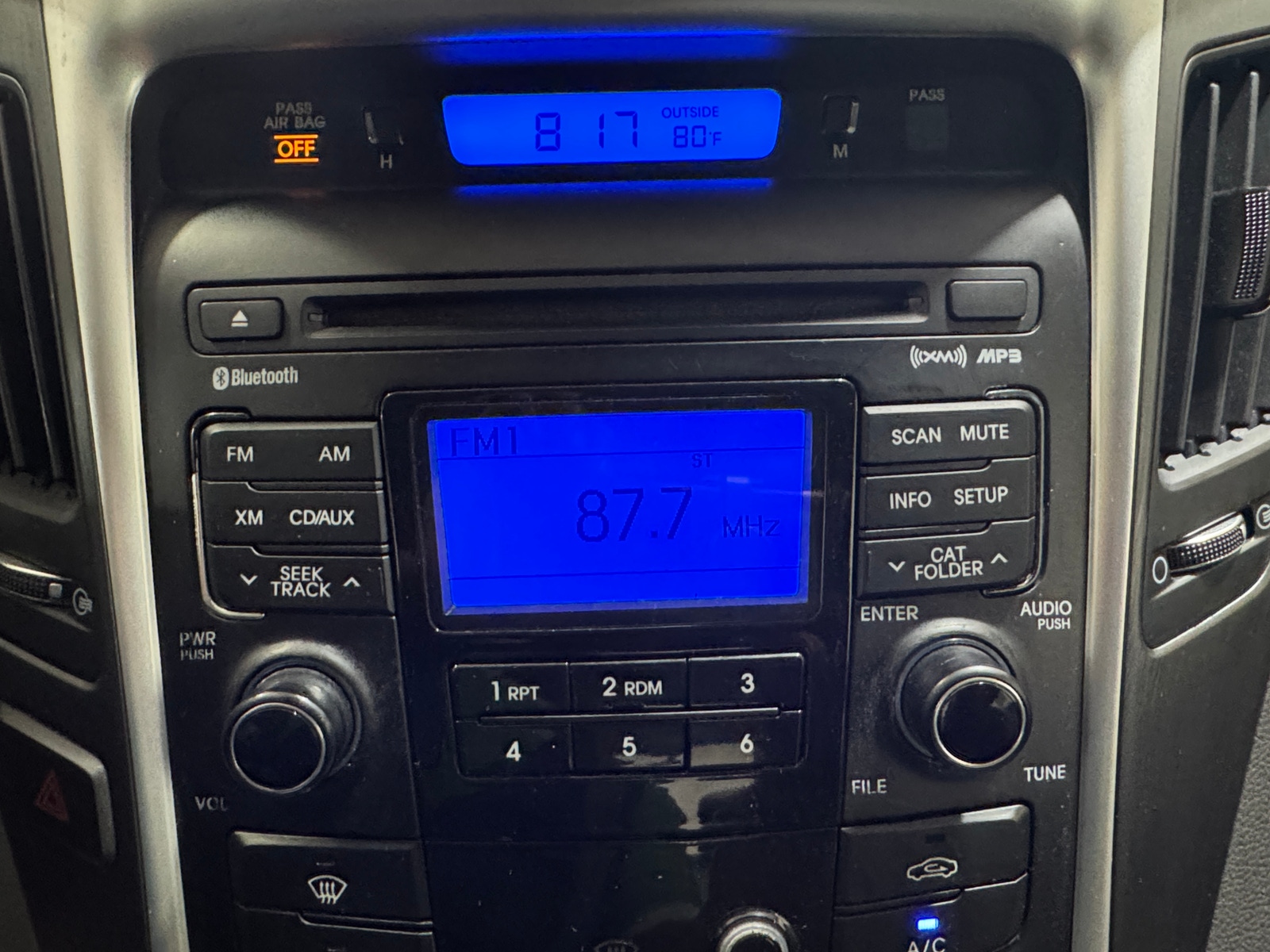 Thumbnail: 2011 Hyundai Sonata - 3