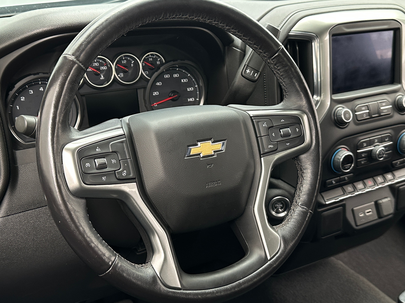 Thumbnail: 2021 Chevrolet Silverado 1500 - 5