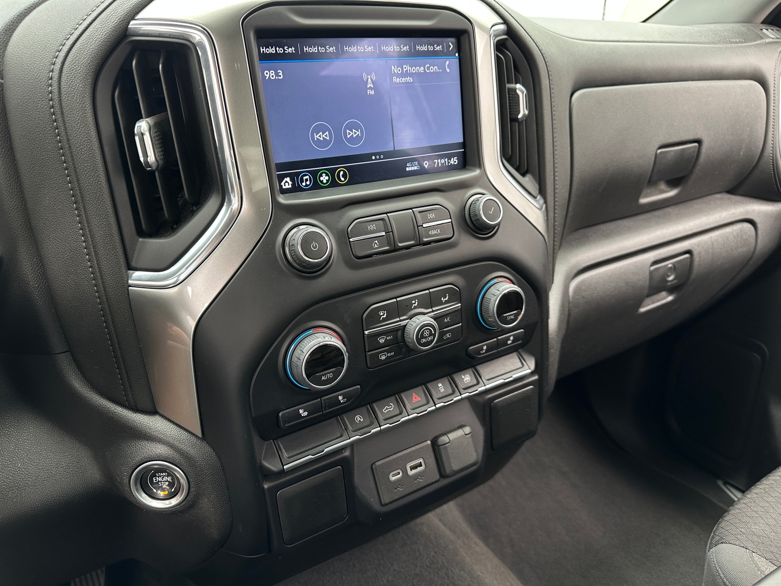 Thumbnail: 2021 Chevrolet Silverado 1500 - 4