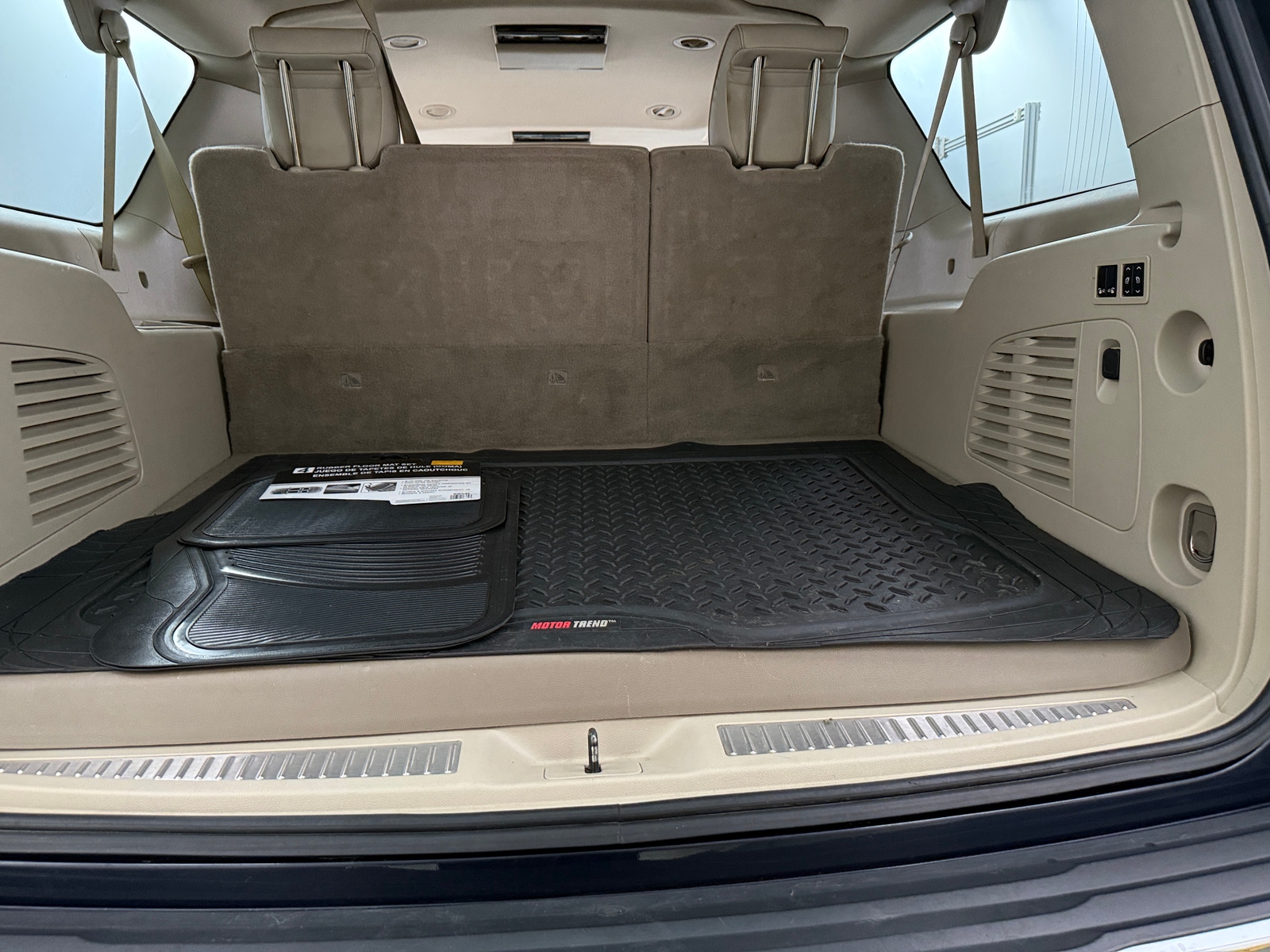 Thumbnail: 2019 GMC Yukon XL - 6
