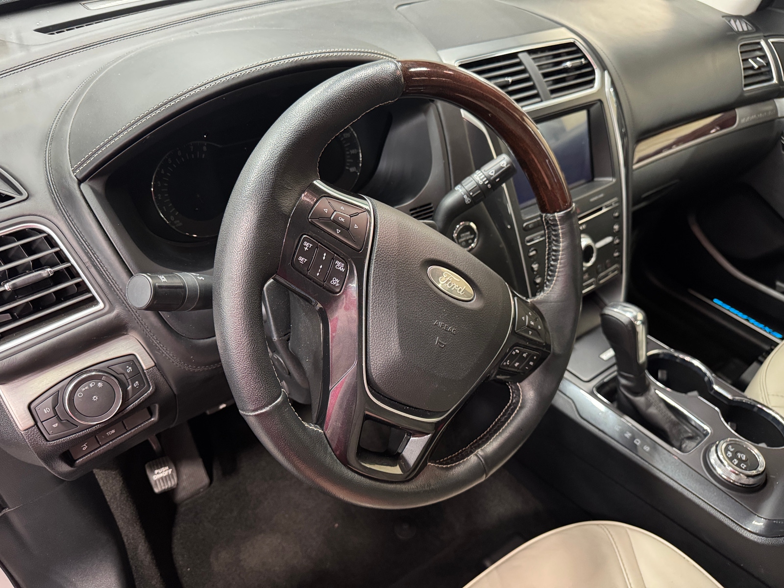 Thumbnail: 2018 Ford Explorer - 2