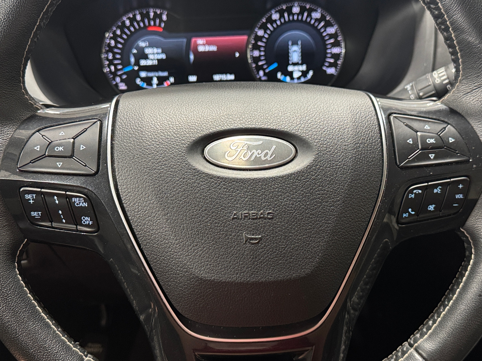 Thumbnail: 2018 Ford Explorer - 4