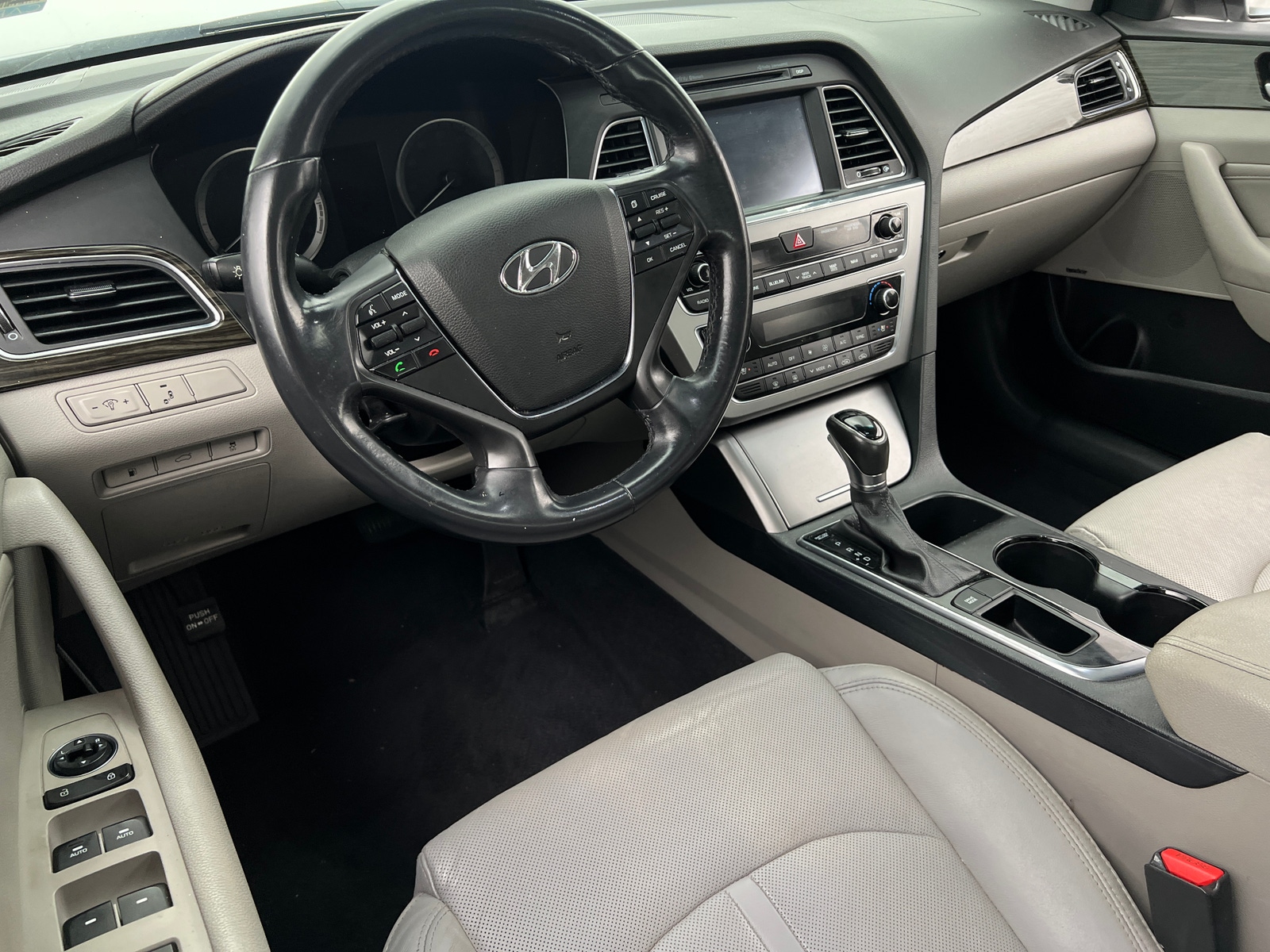 Thumbnail: 2017 Hyundai Sonata - 2