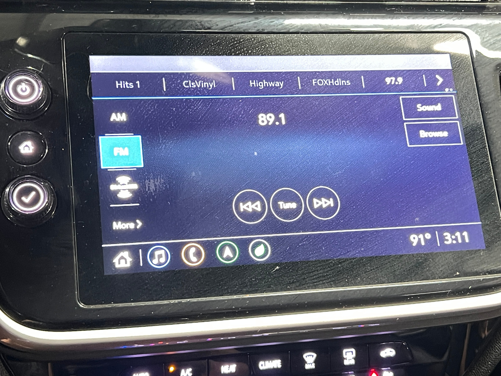 Thumbnail: 2022 Chevrolet Bolt EUV - 3
