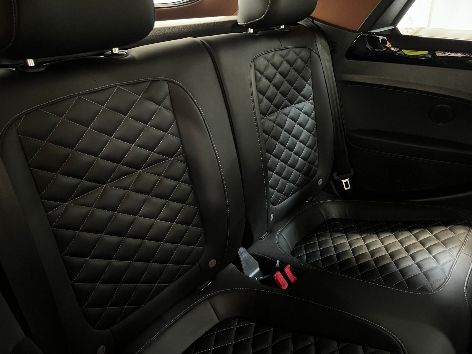 Thumbnail: 2019 Volkswagen Beetle - 5