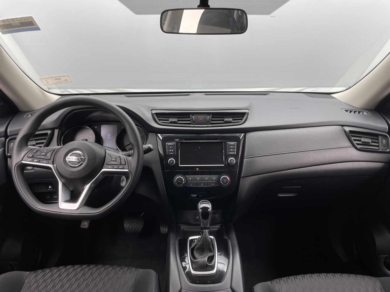 Thumbnail: 2018 Nissan Rogue - 3