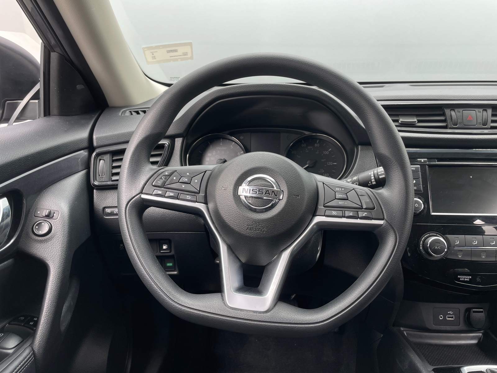 Thumbnail: 2018 Nissan Rogue - 5