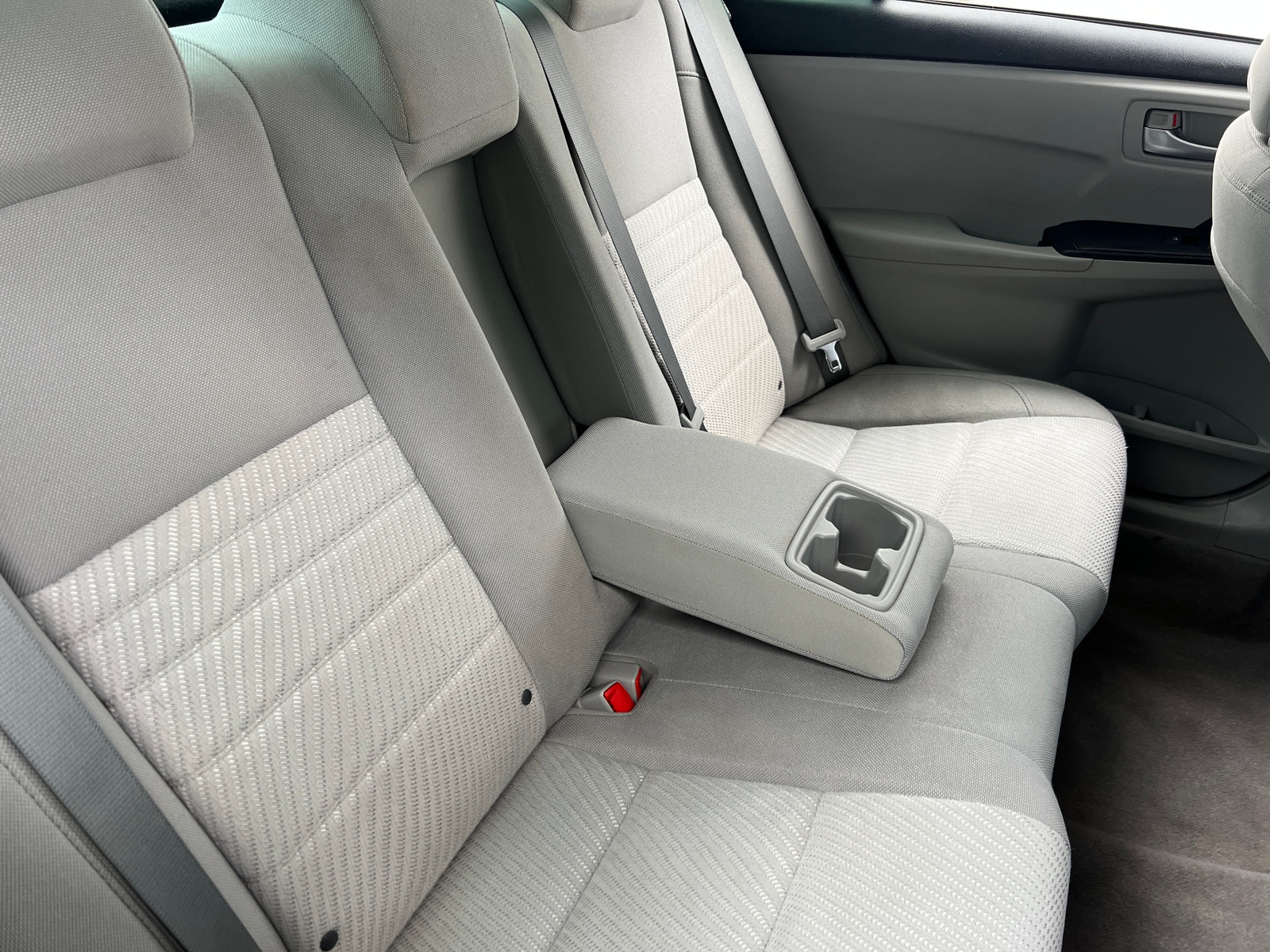 Thumbnail: 2016 Toyota Camry - 6