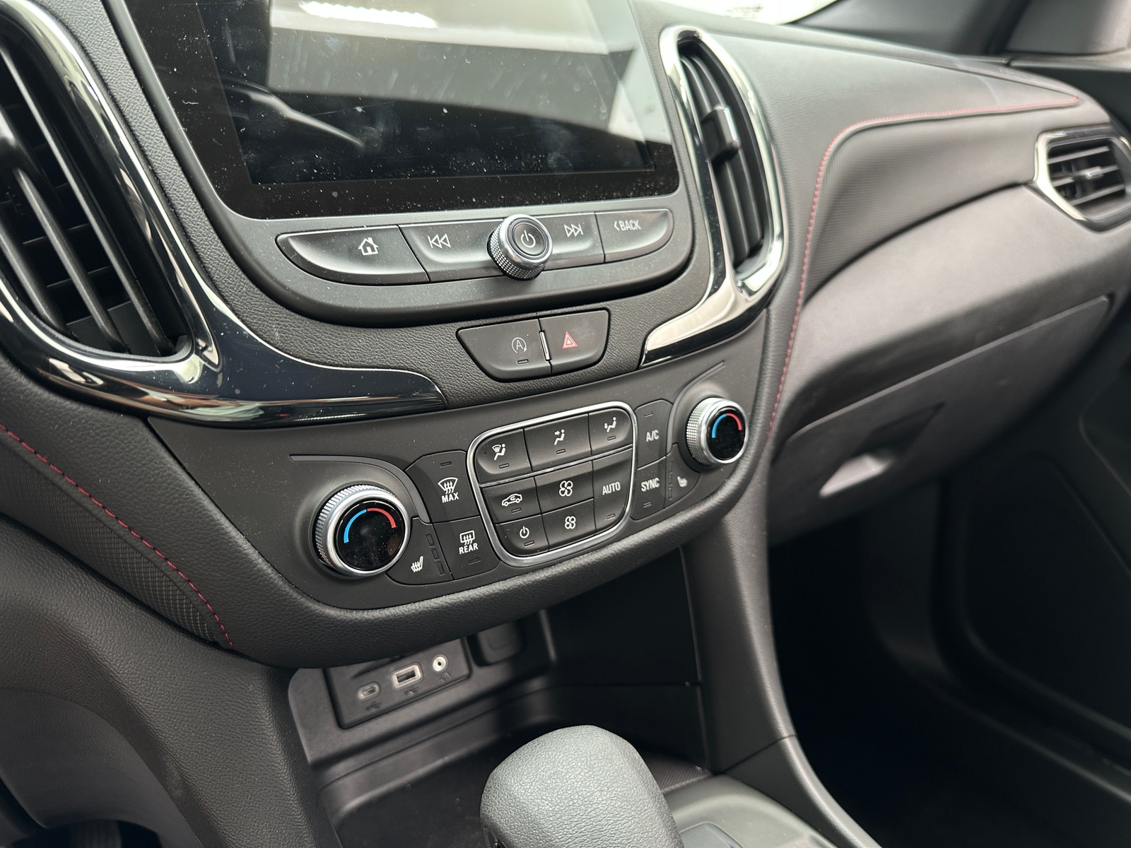 Thumbnail: 2023 Chevrolet Equinox - 4