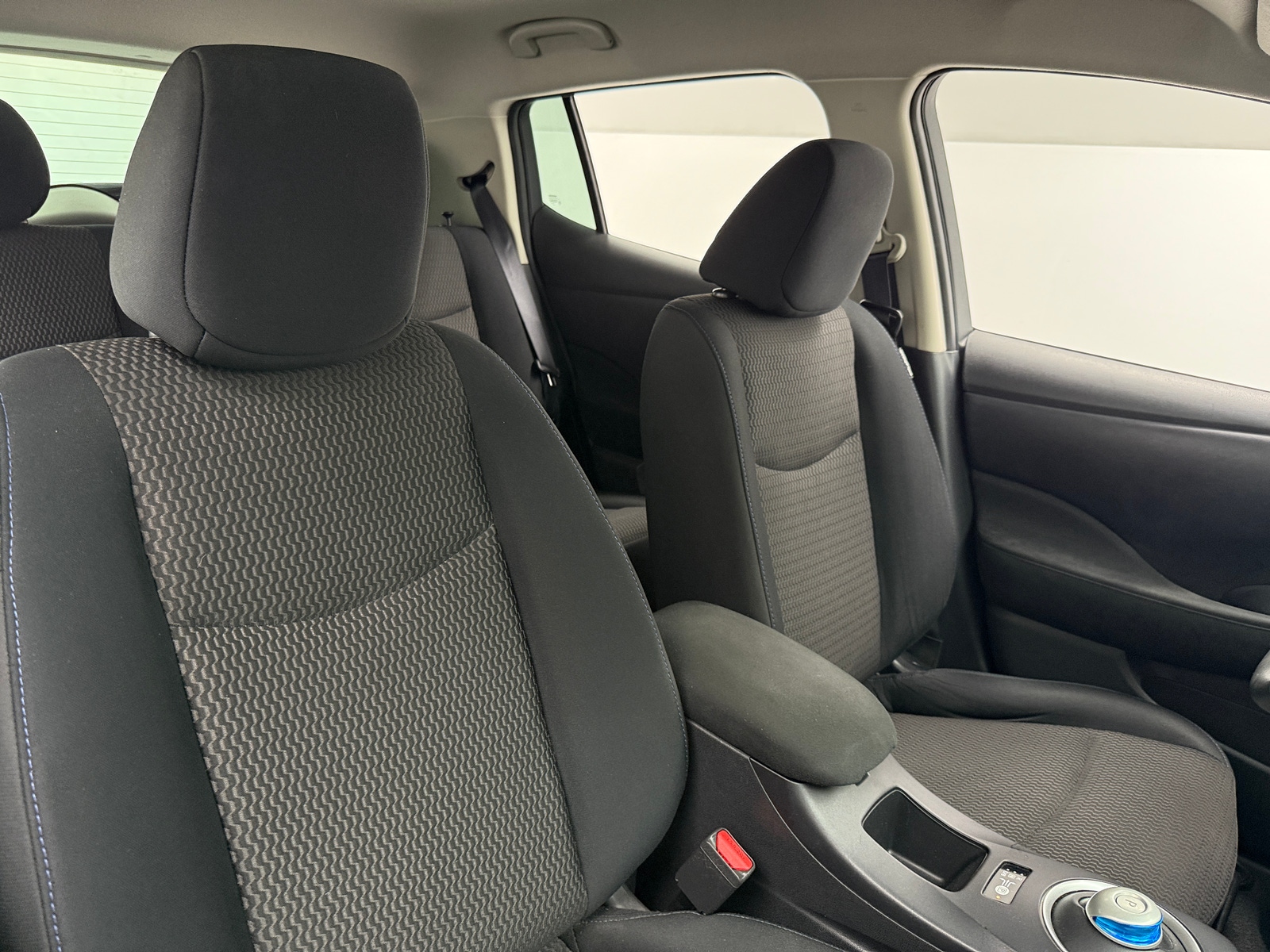 Thumbnail: 2015 Nissan Leaf - 2