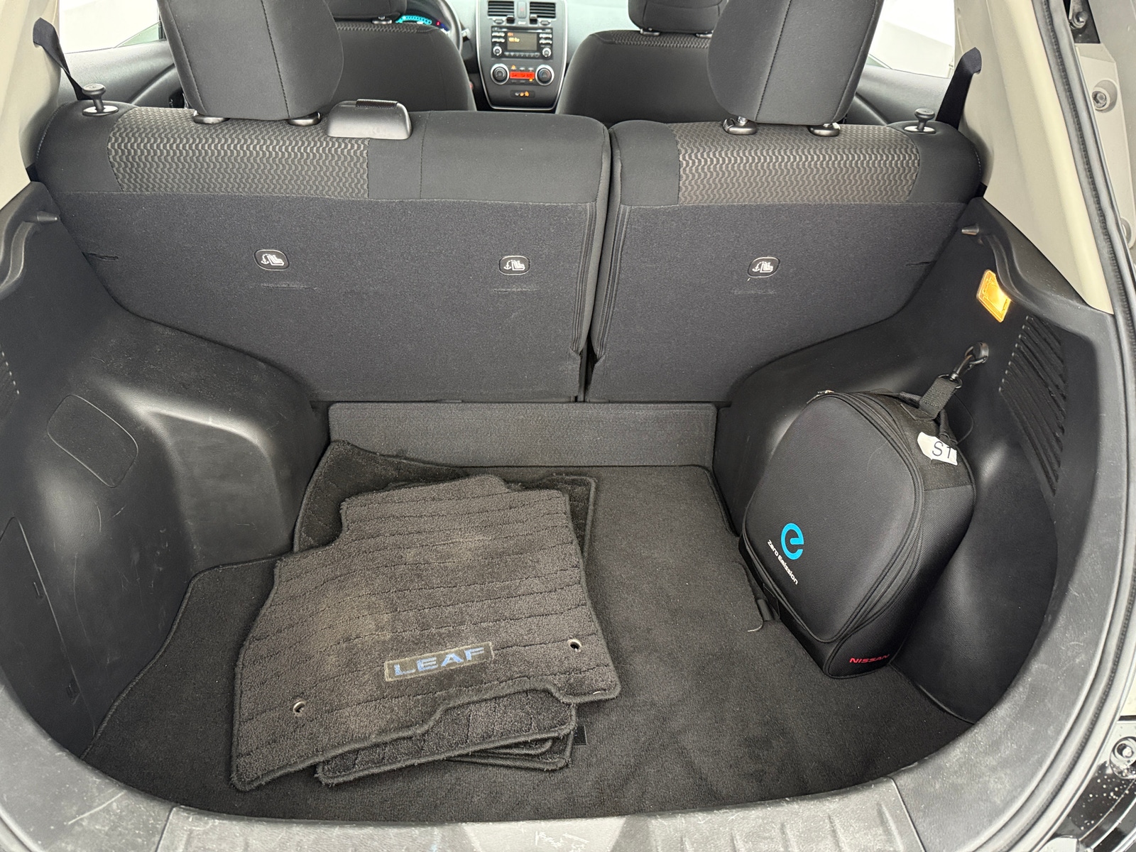Thumbnail: 2015 Nissan Leaf - 7