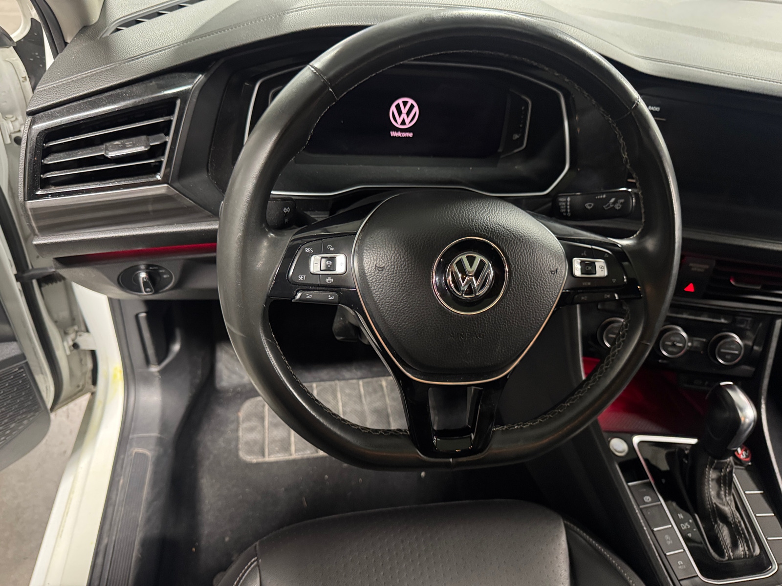 Thumbnail: 2021 Volkswagen Jetta - 4