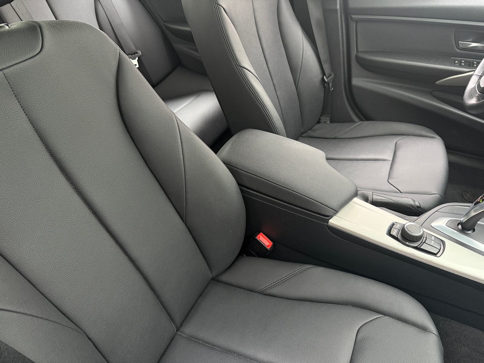 Thumbnail: 2015 BMW 3 Series - 2