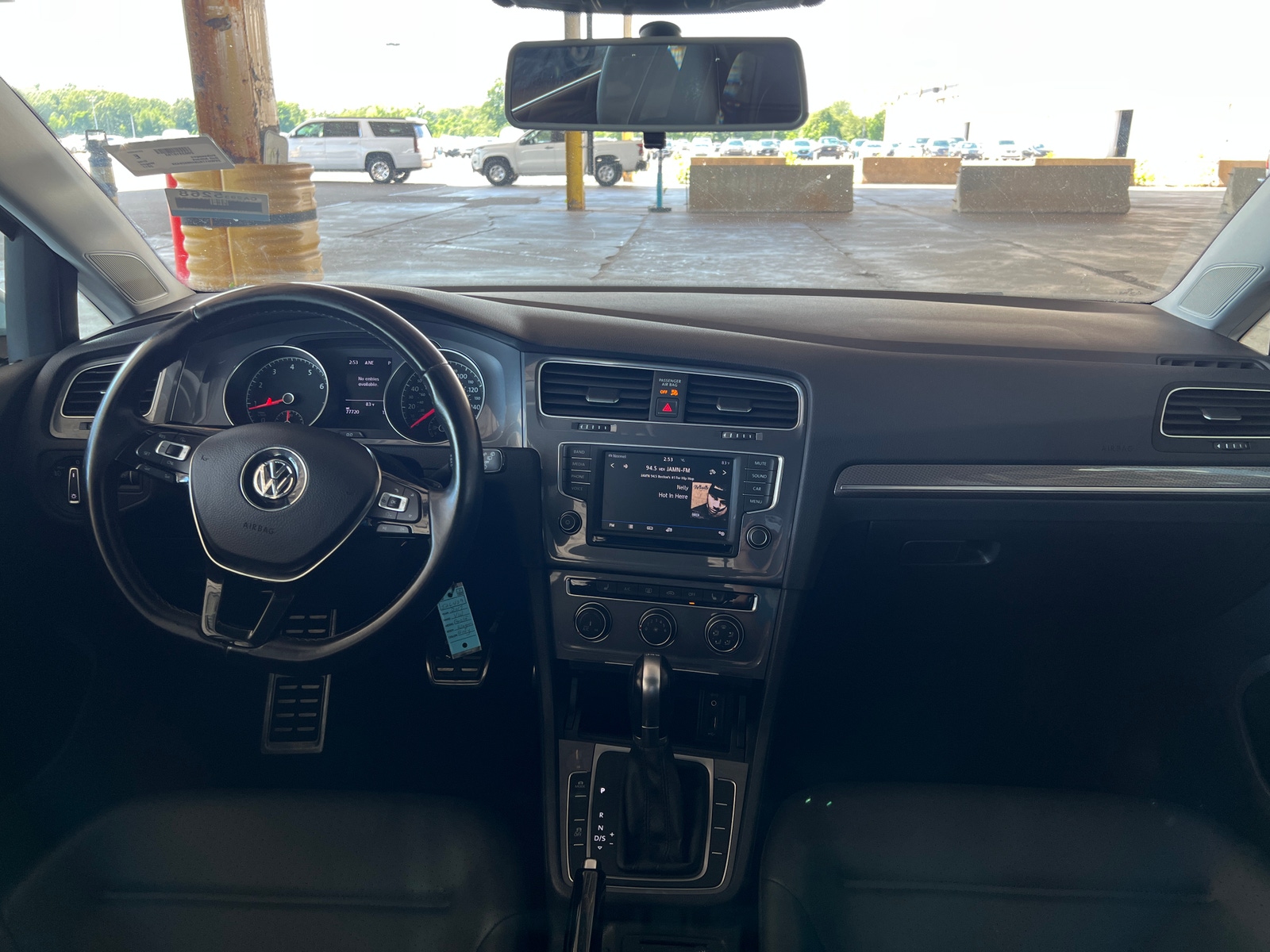 Thumbnail: 2017 Volkswagen Golf - 2