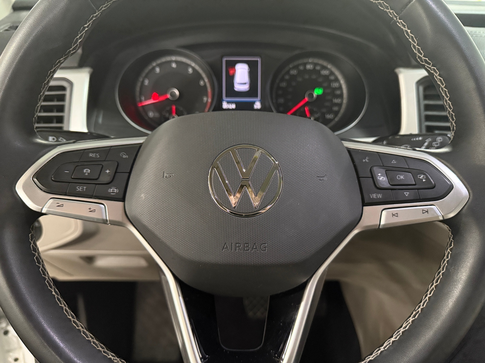 Thumbnail: 2021 Volkswagen Atlas - 4