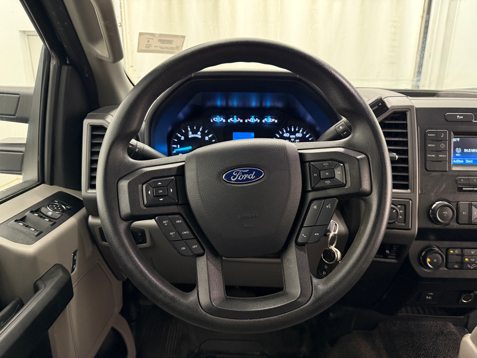 Thumbnail: 2019 Ford Econoline - 5