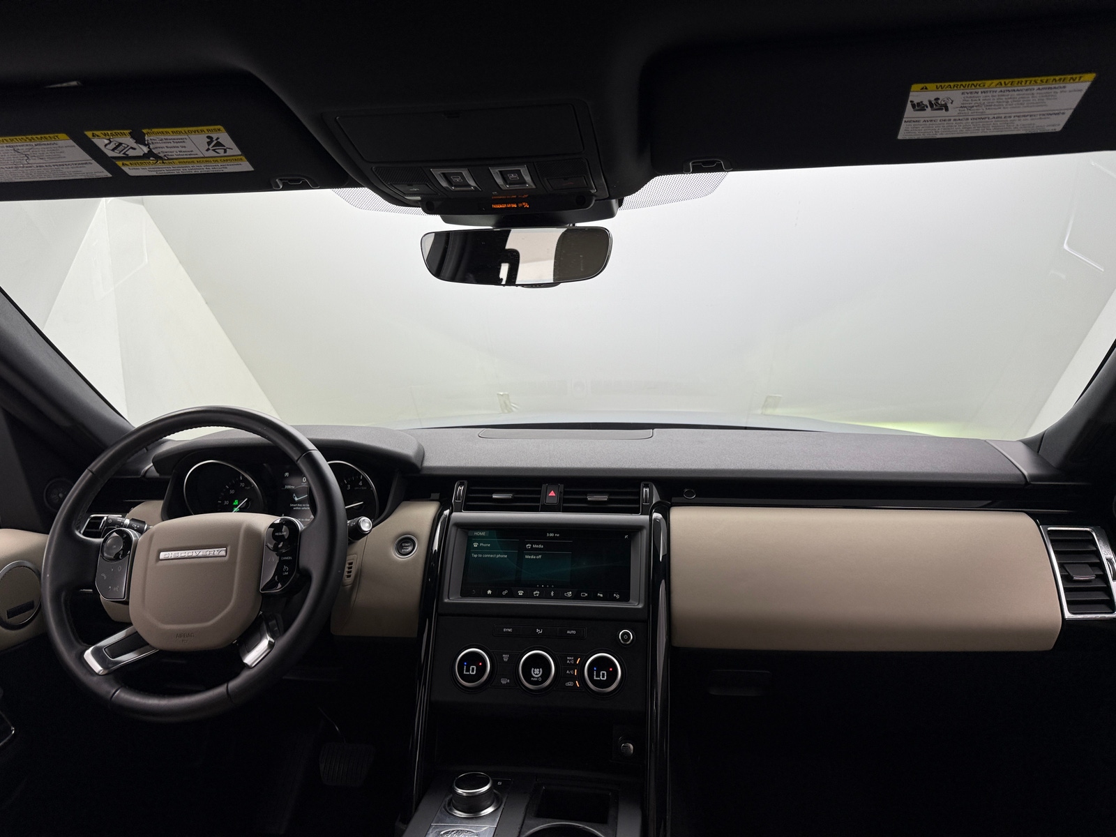 Thumbnail: 2020 Land Rover Discovery - 2