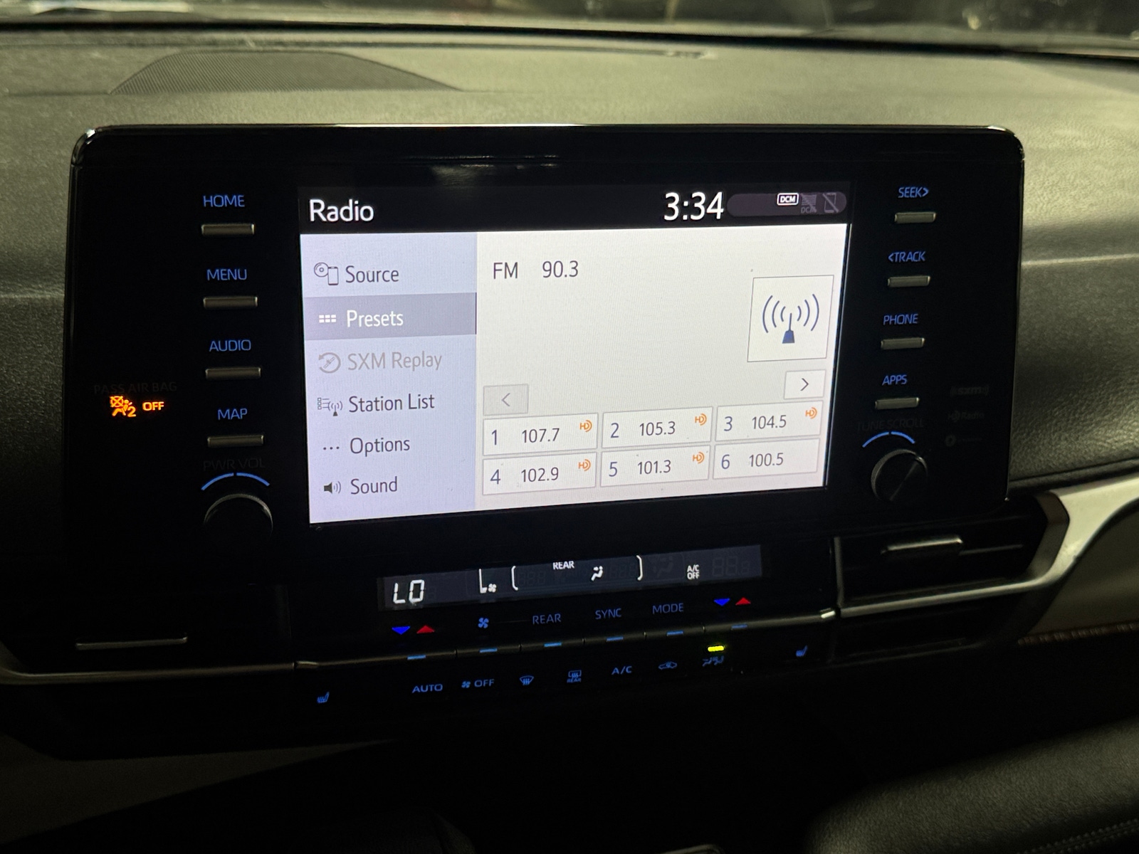 Thumbnail: 2021 Toyota Sienna - 3