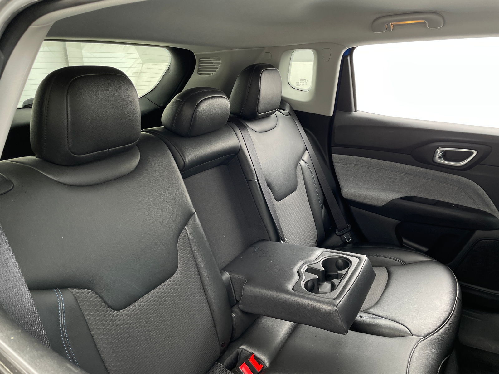 Thumbnail: 2022 Jeep Compass - 6