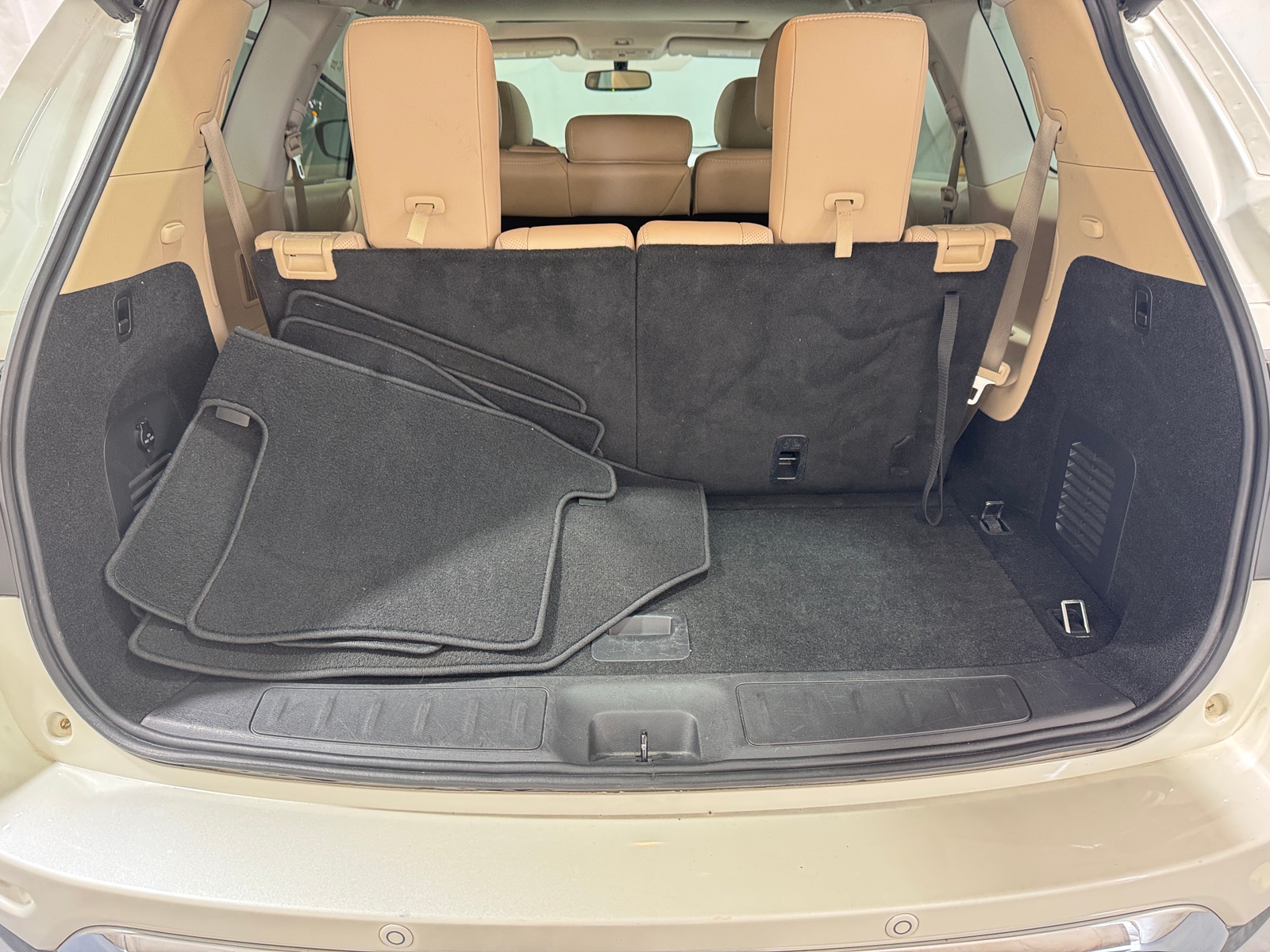 Thumbnail: 2019 Nissan Pathfinder - 6