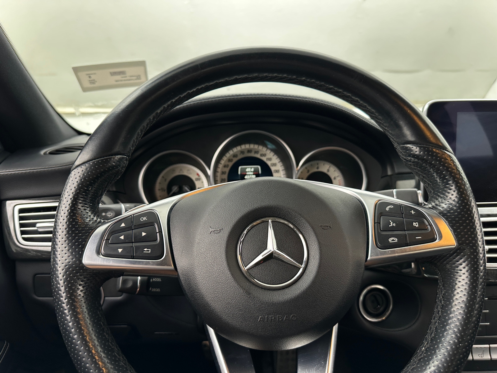 Thumbnail: 2017 Mercedes-Benz CLS - 3