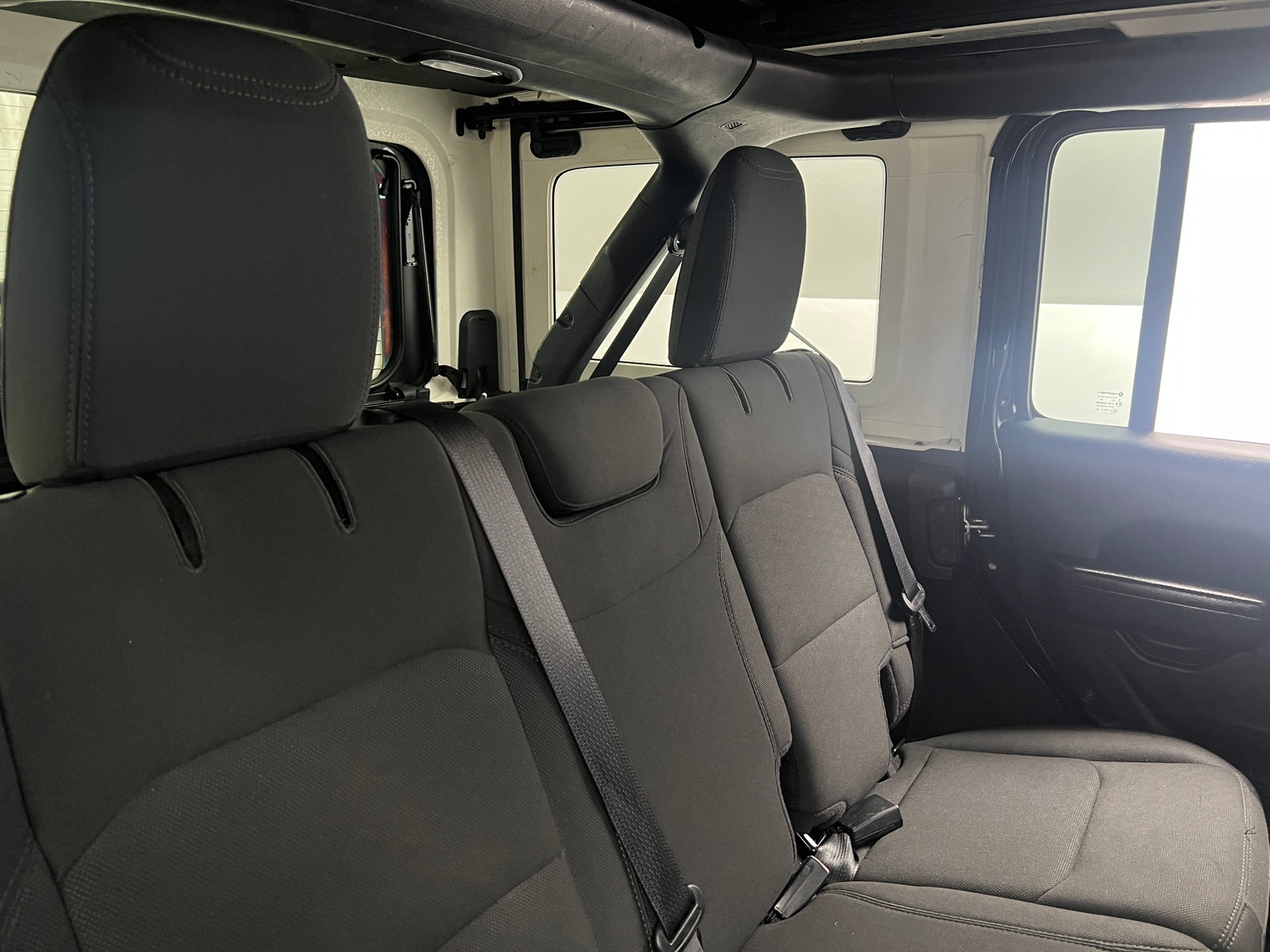 Thumbnail: 2021 Jeep Wrangler - 6