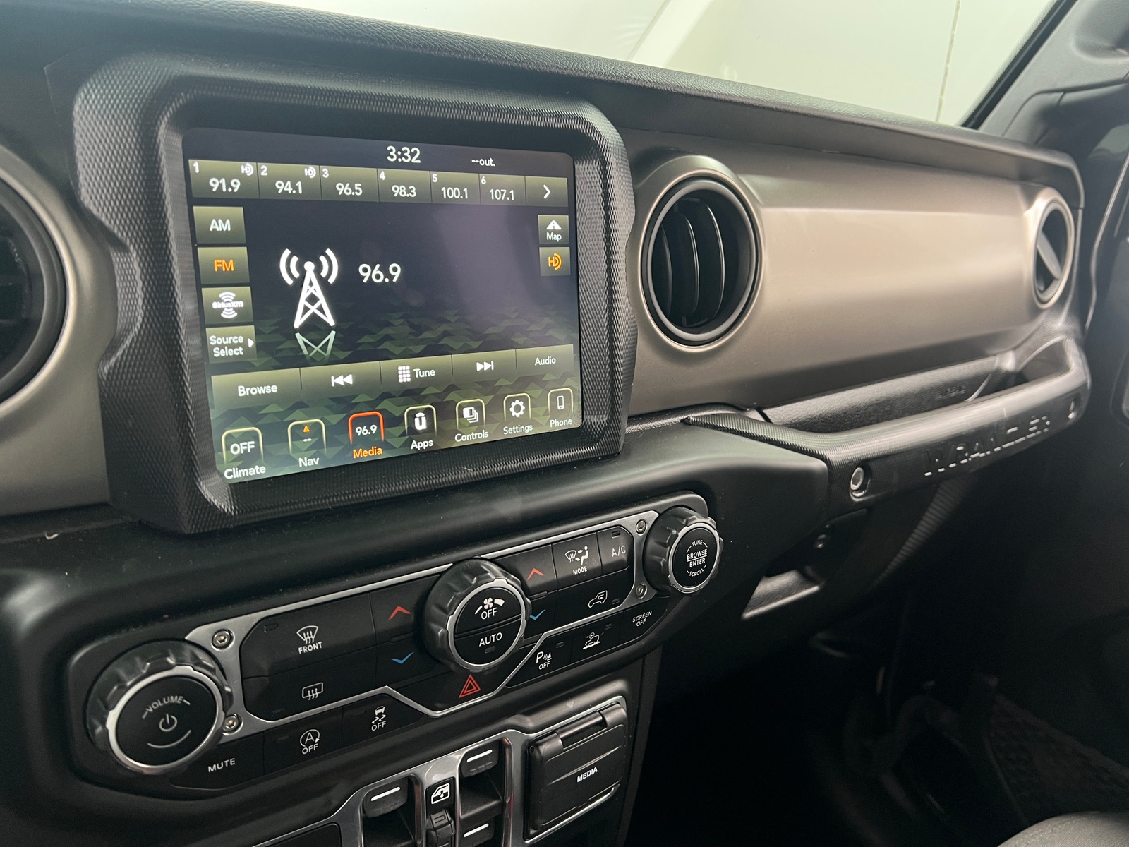 Thumbnail: 2021 Jeep Wrangler - 4