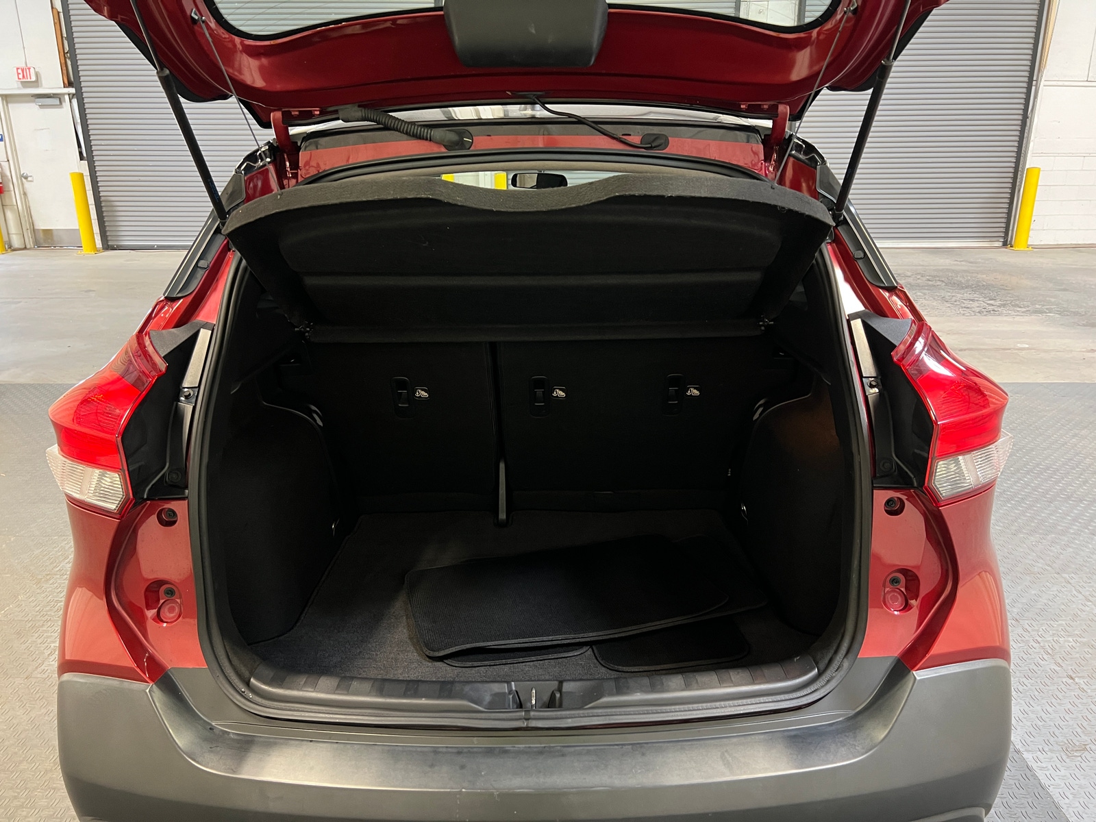 Thumbnail: 2019 Nissan Kicks - 7