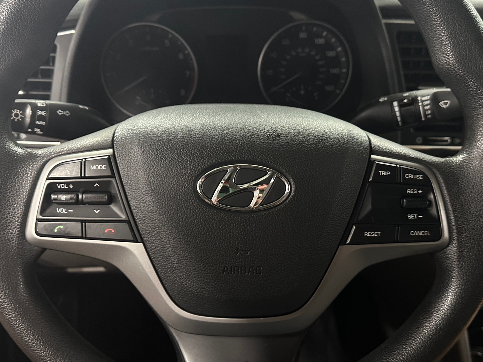 Thumbnail: 2017 Hyundai Elantra - 5