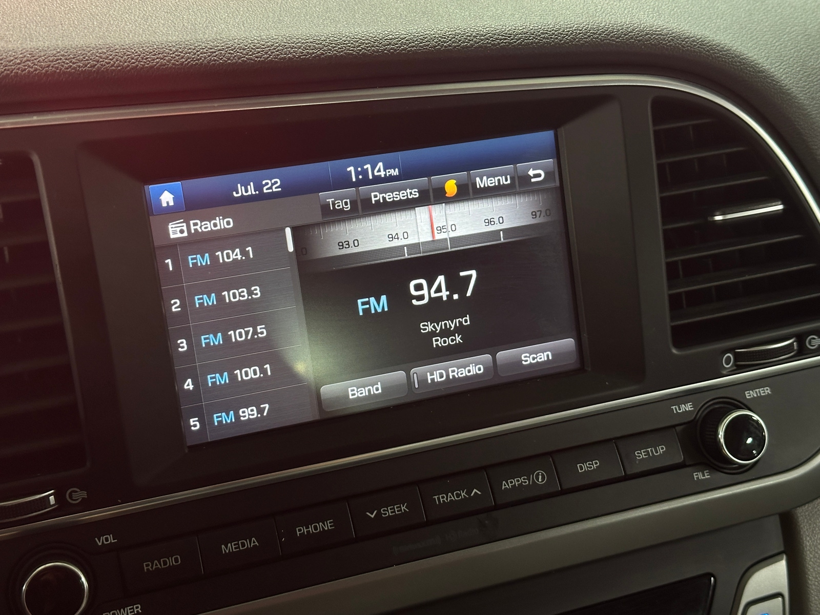 Thumbnail: 2017 Hyundai Elantra - 4