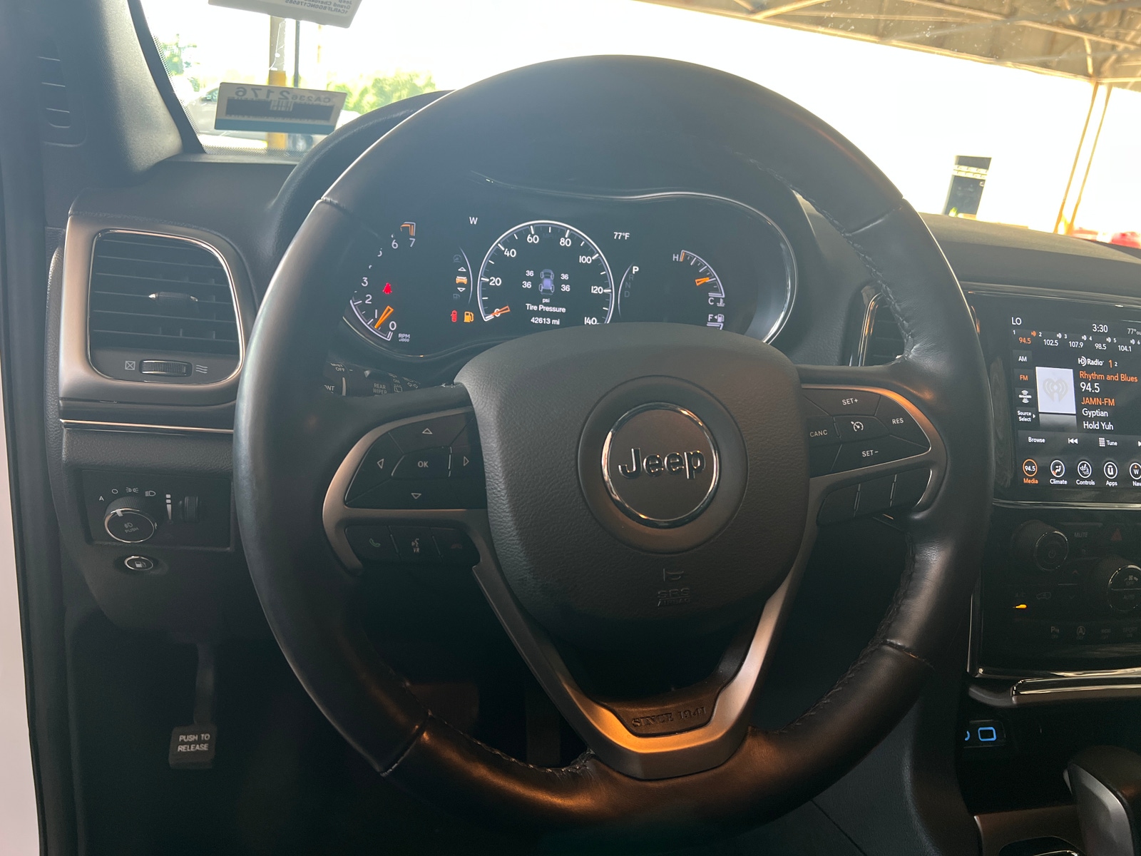 Thumbnail: 2022 Jeep Grand Cherokee - 4