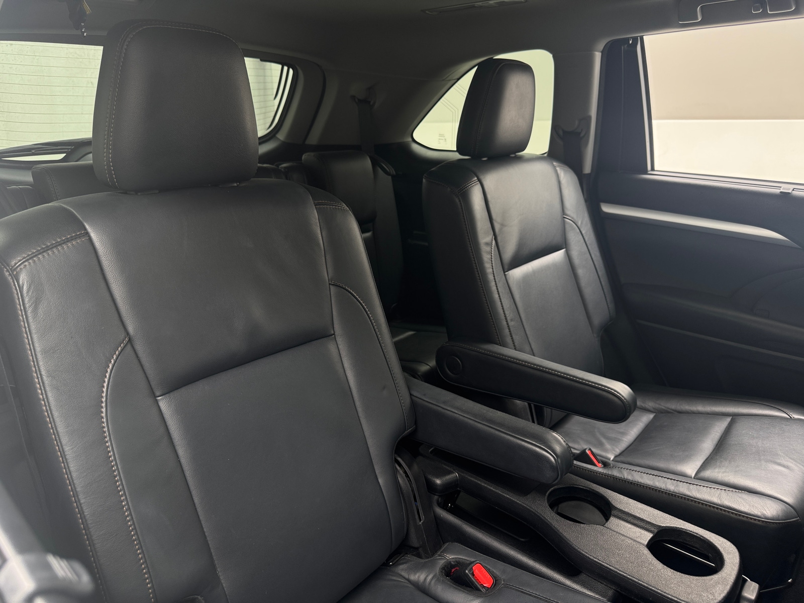 Thumbnail: 2017 Toyota Highlander - 5