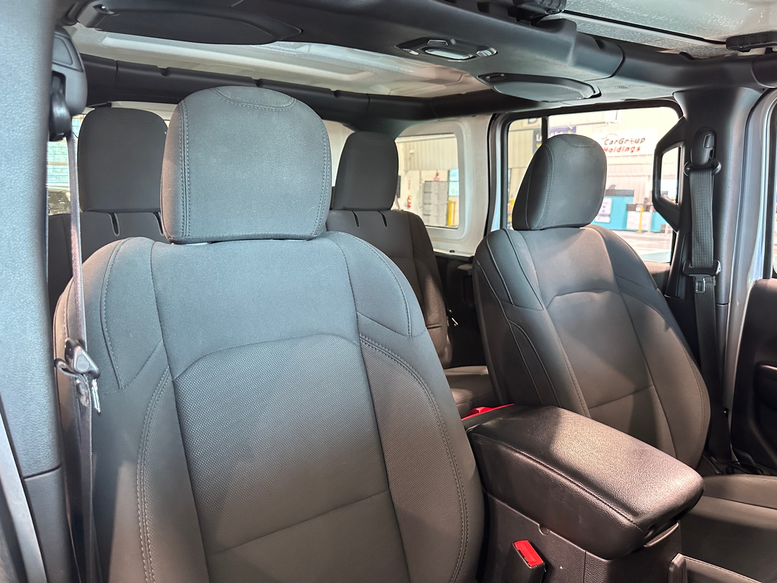 Thumbnail: 2019 Jeep Wrangler - 2