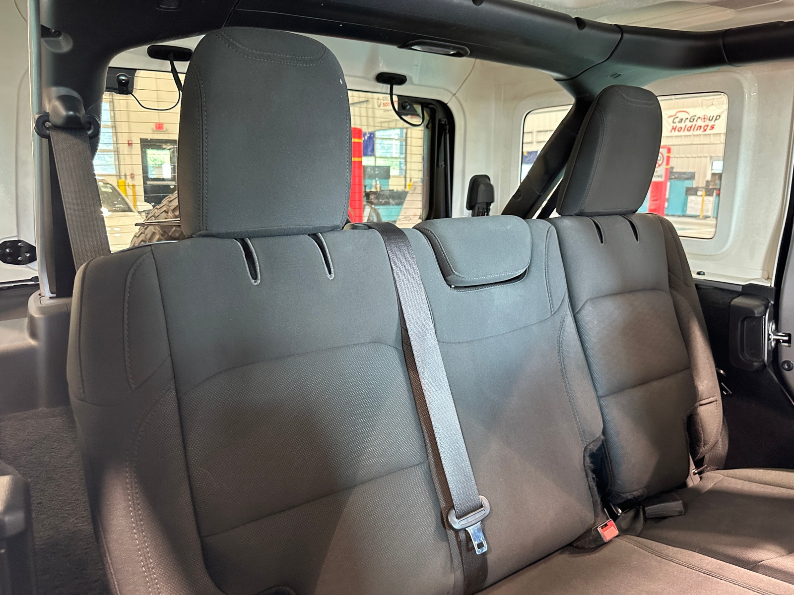 Thumbnail: 2019 Jeep Wrangler - 6