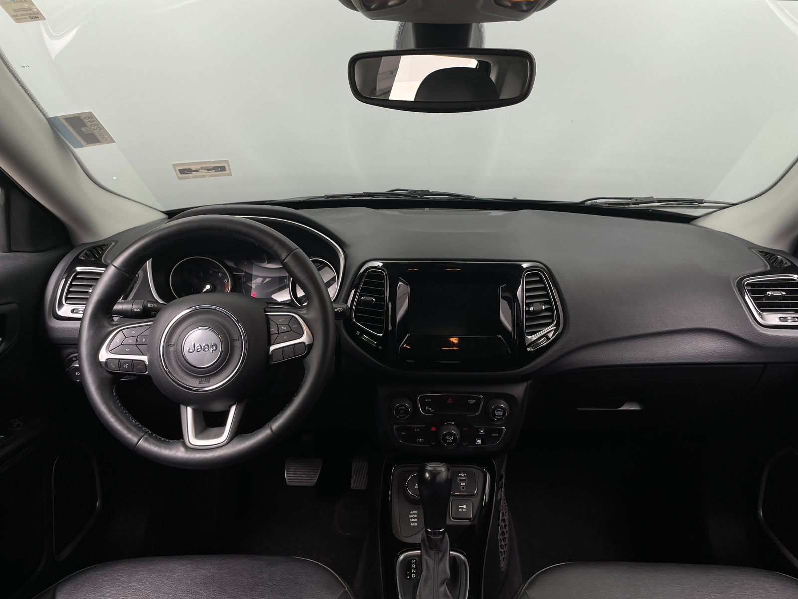 Thumbnail: 2019 Jeep Compass - 3