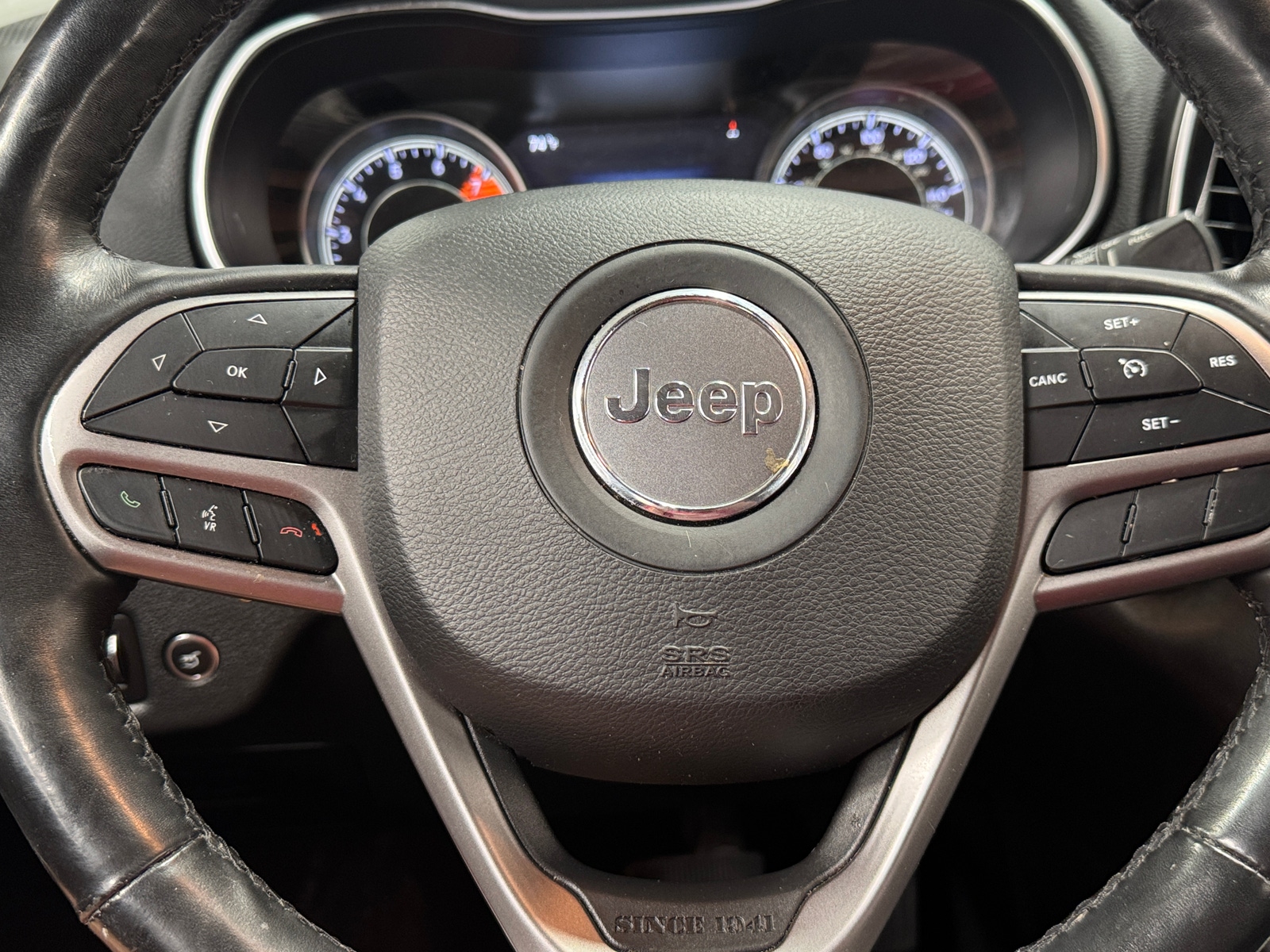 Thumbnail: 2019 Jeep Cherokee - 4