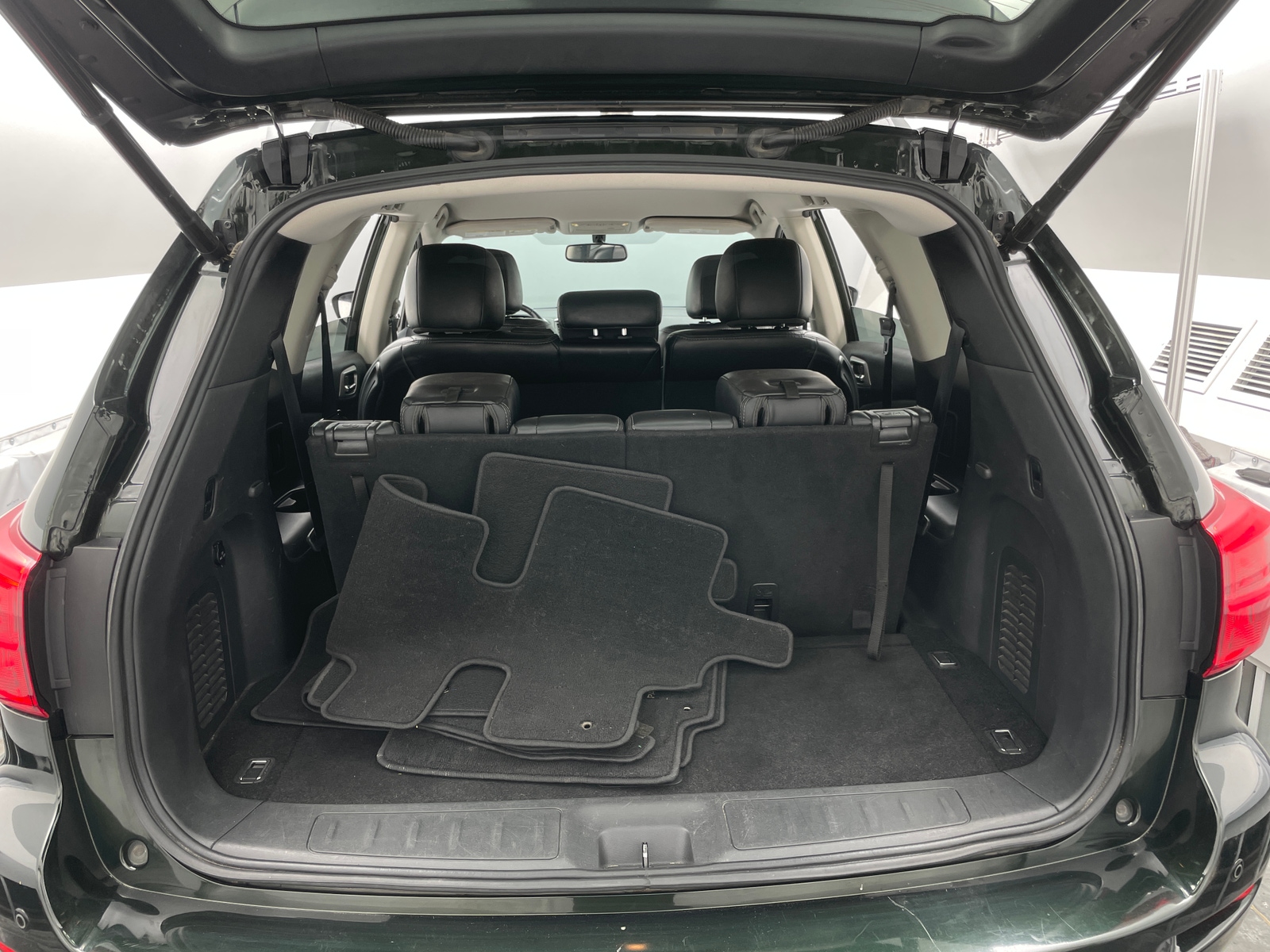 Thumbnail: 2018 Nissan Pathfinder - 6