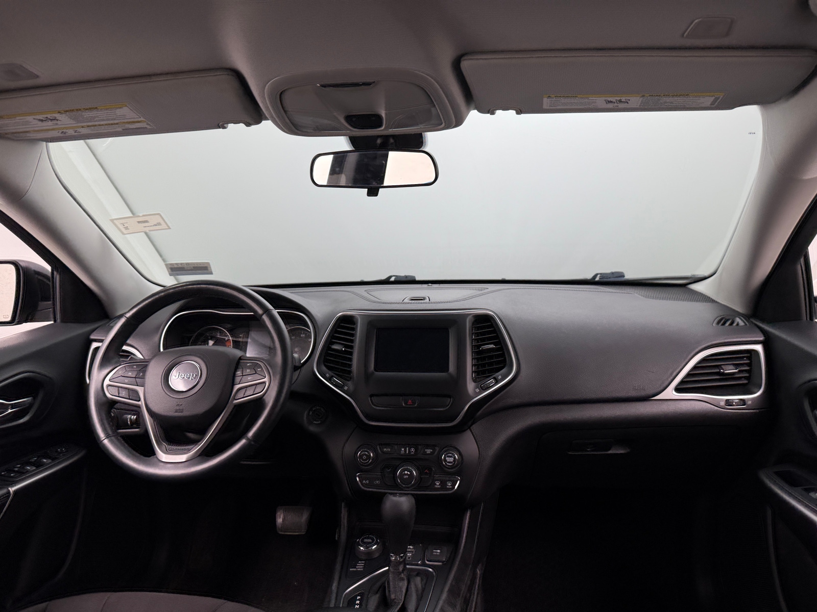 Thumbnail: 2019 Jeep Cherokee - 3