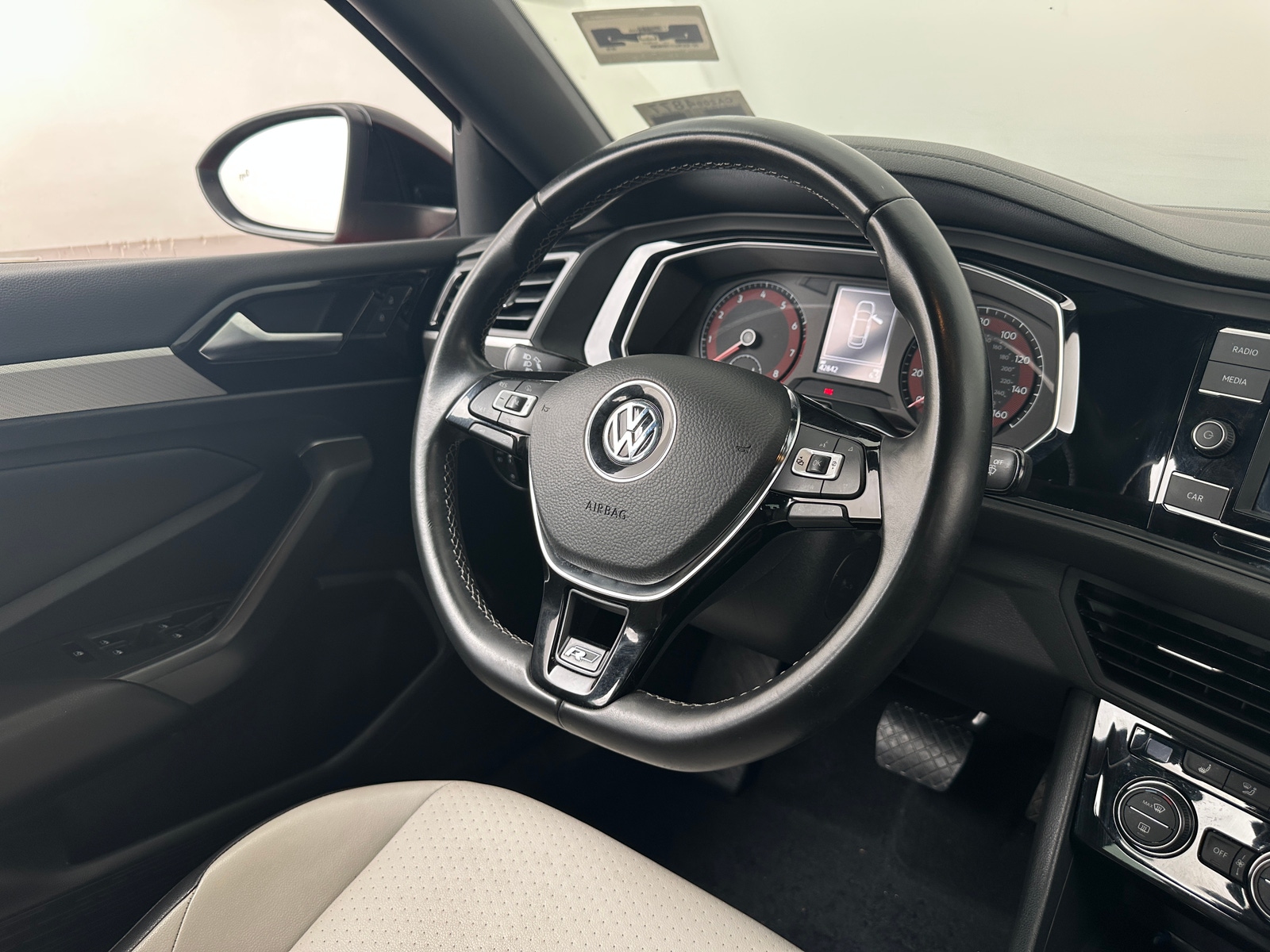 Thumbnail: 2019 Volkswagen Jetta - 4