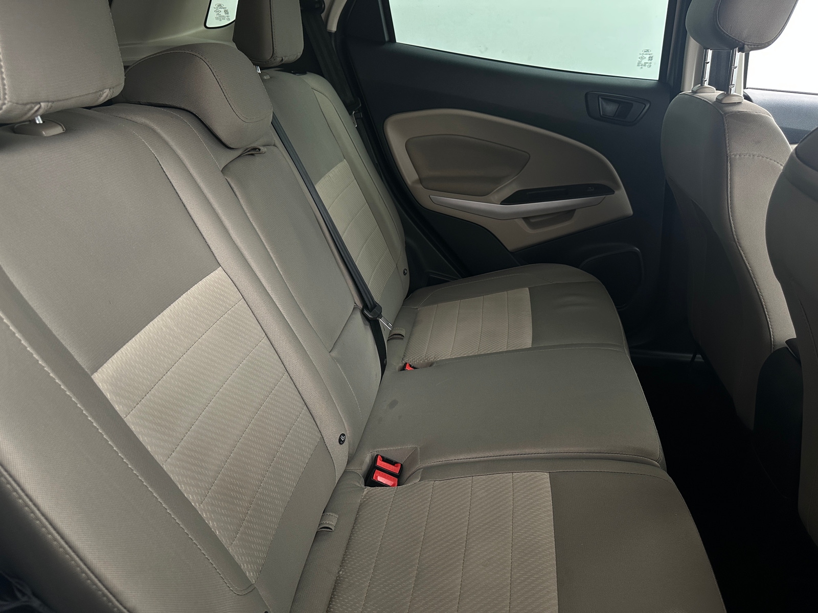 Thumbnail: 2021 Ford EcoSport - 6