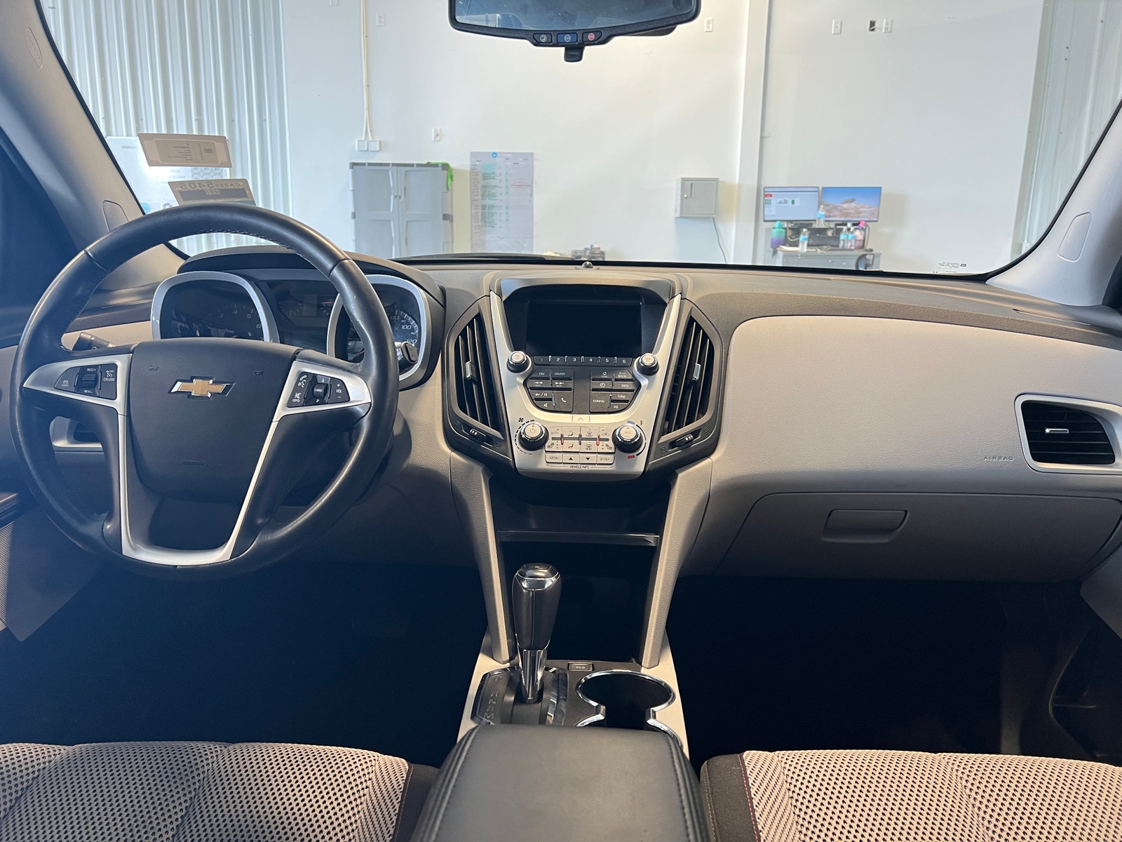 Thumbnail: 2016 Chevrolet Equinox - 3