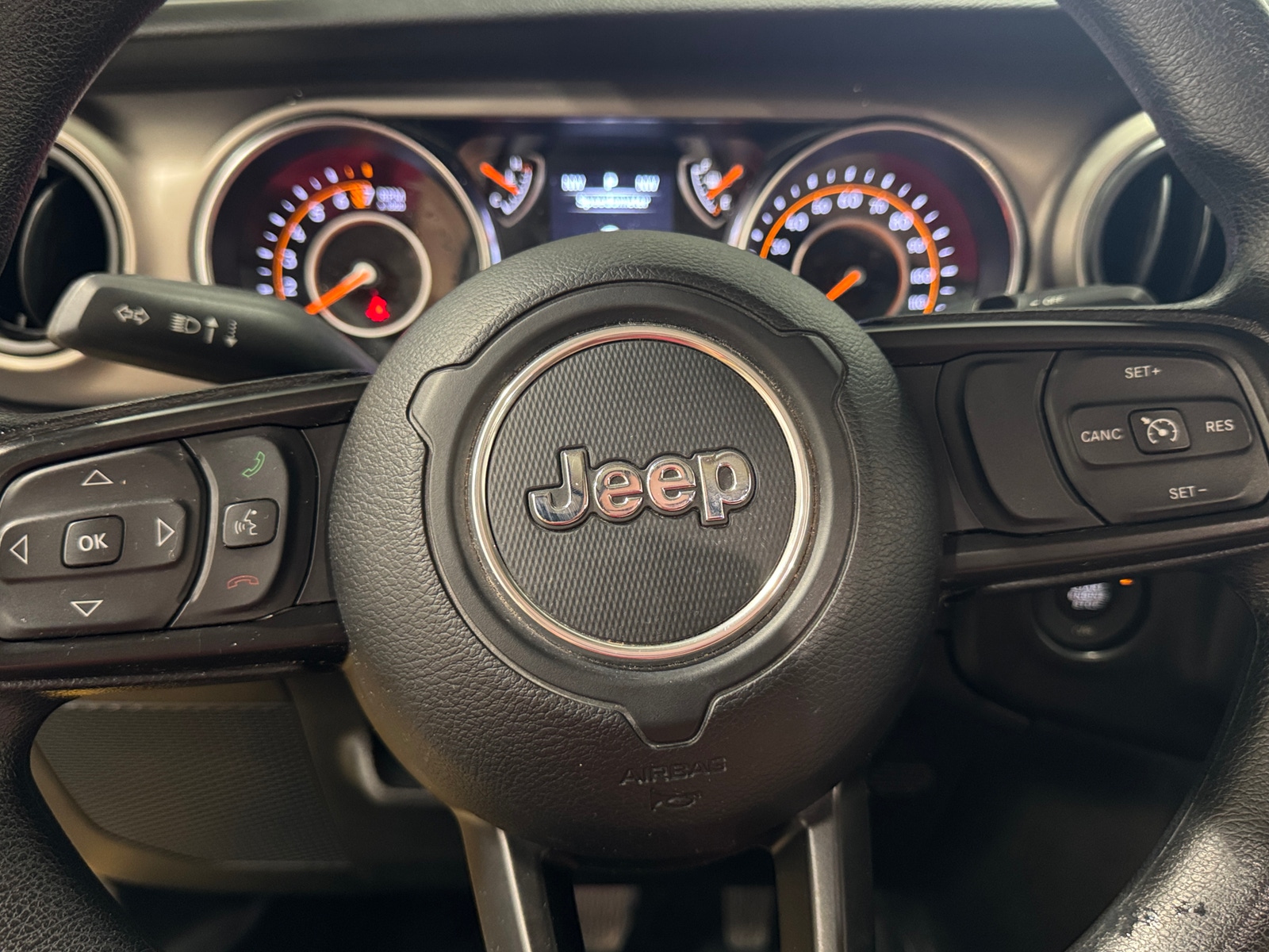 Thumbnail: 2020 Jeep Wrangler - 5