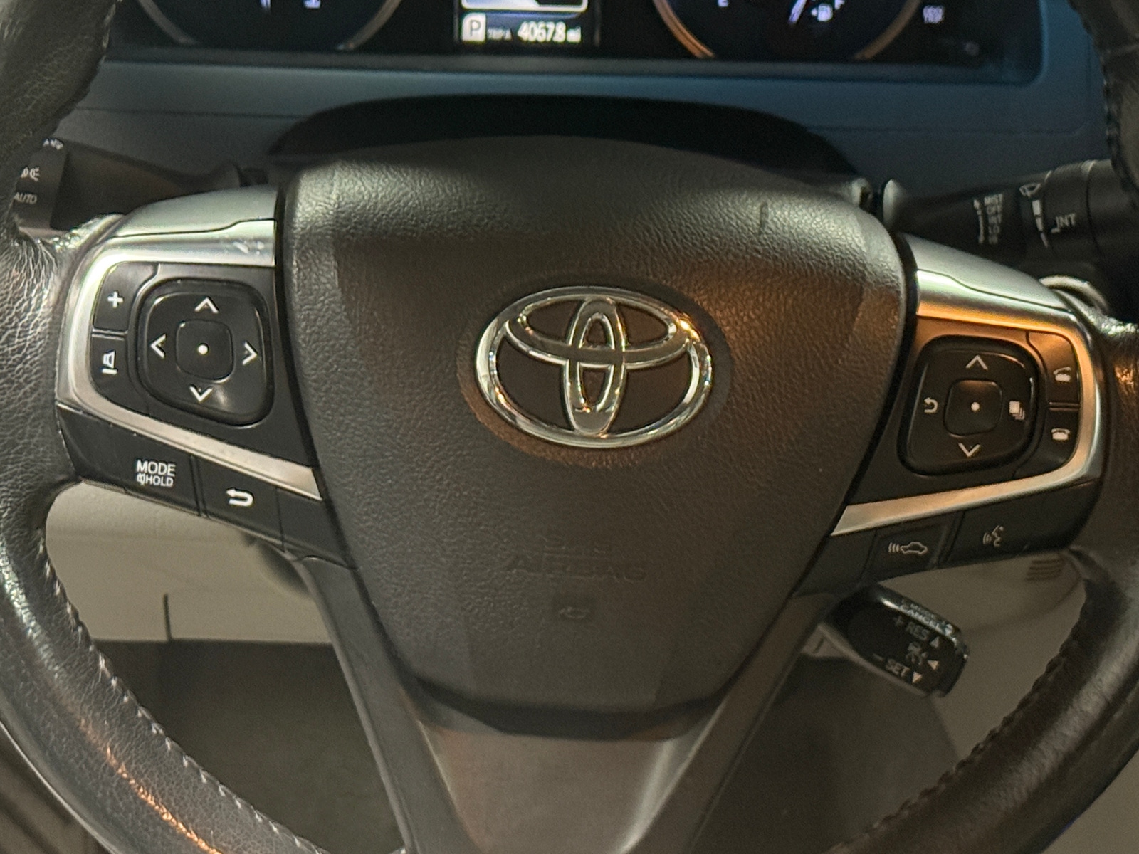 Thumbnail: 2016 Toyota Camry - 4