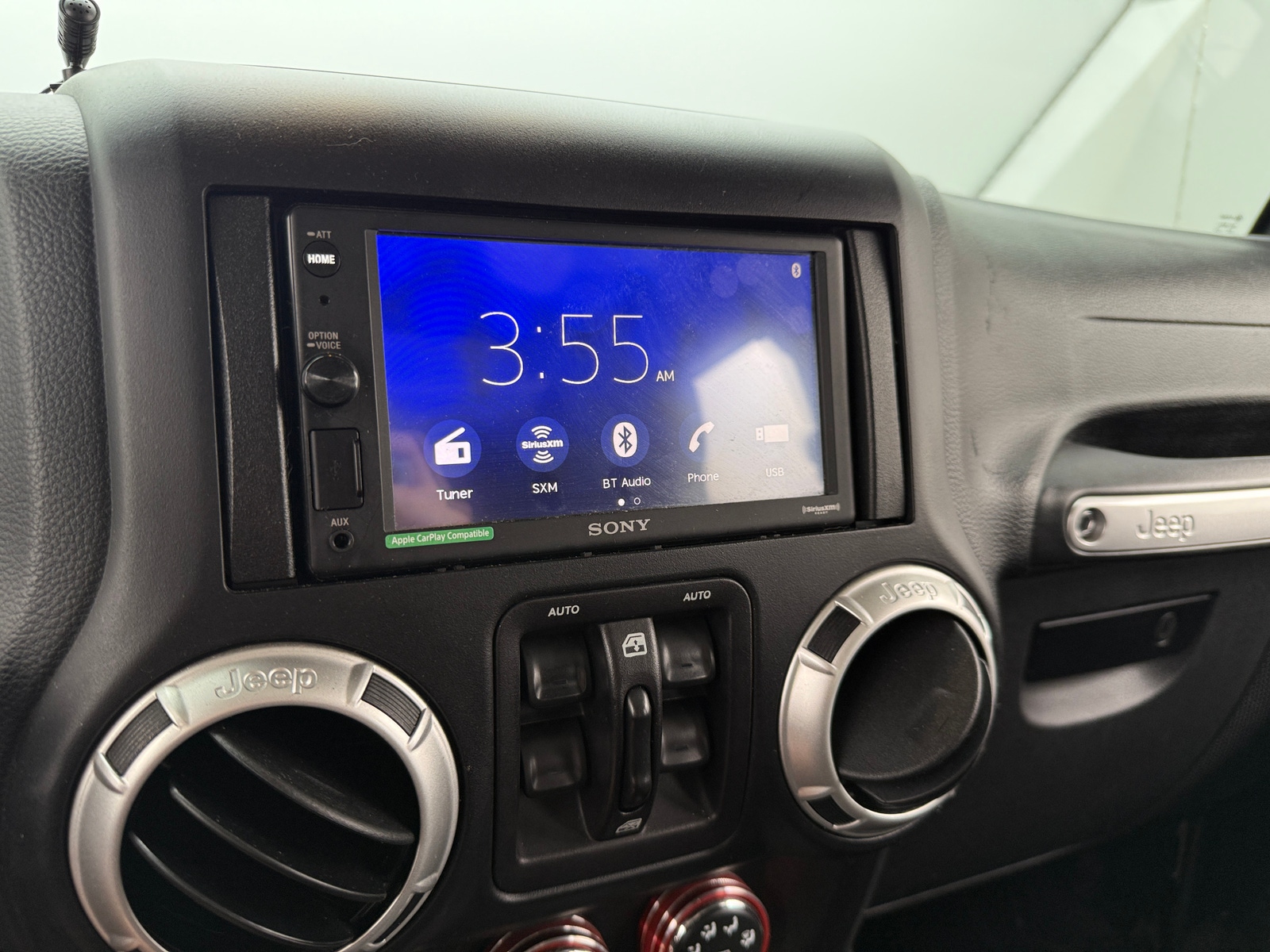 Thumbnail: 2018 Jeep Wrangler - 4