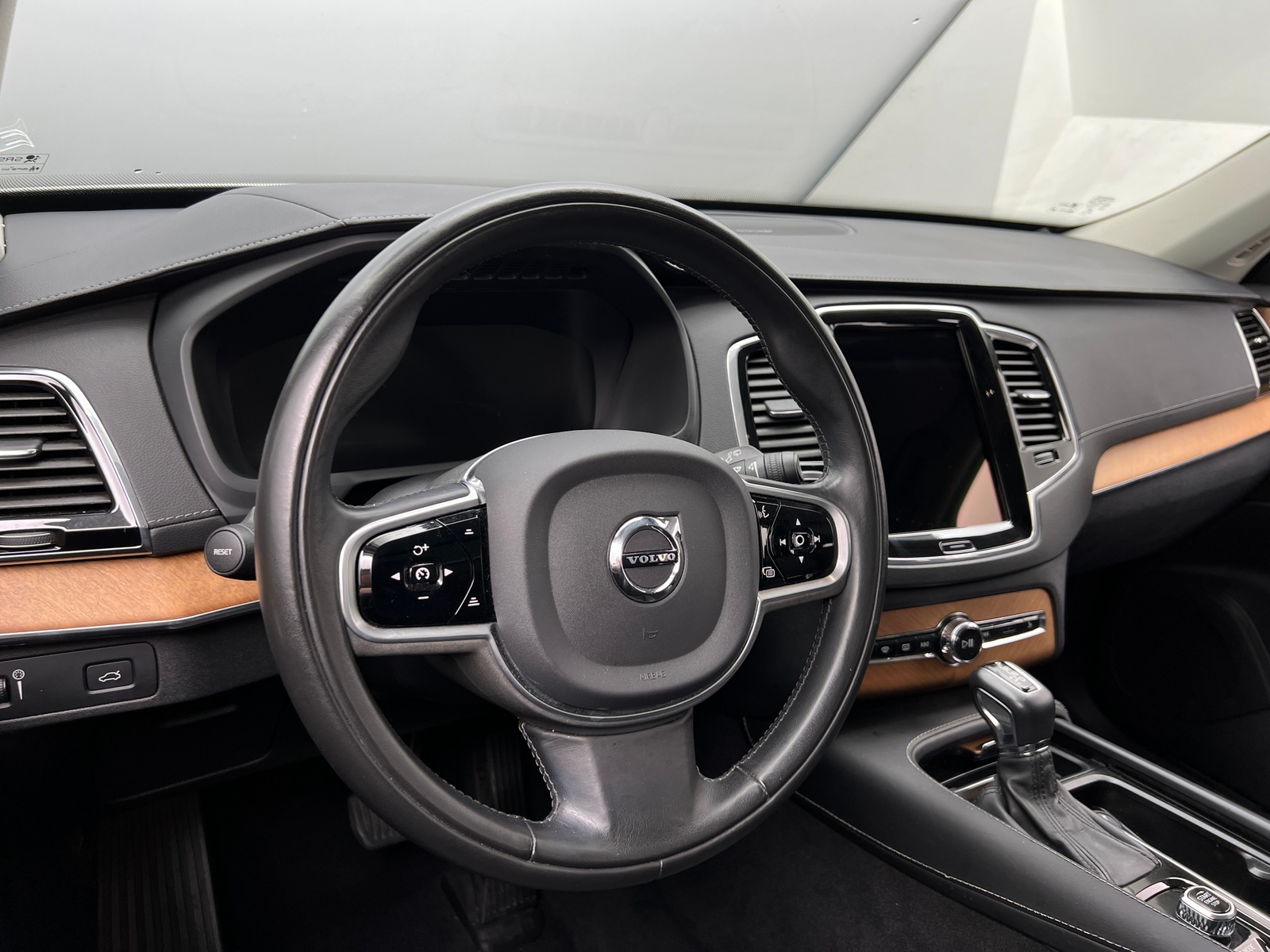 Thumbnail: 2020 Volvo XC90 - 4